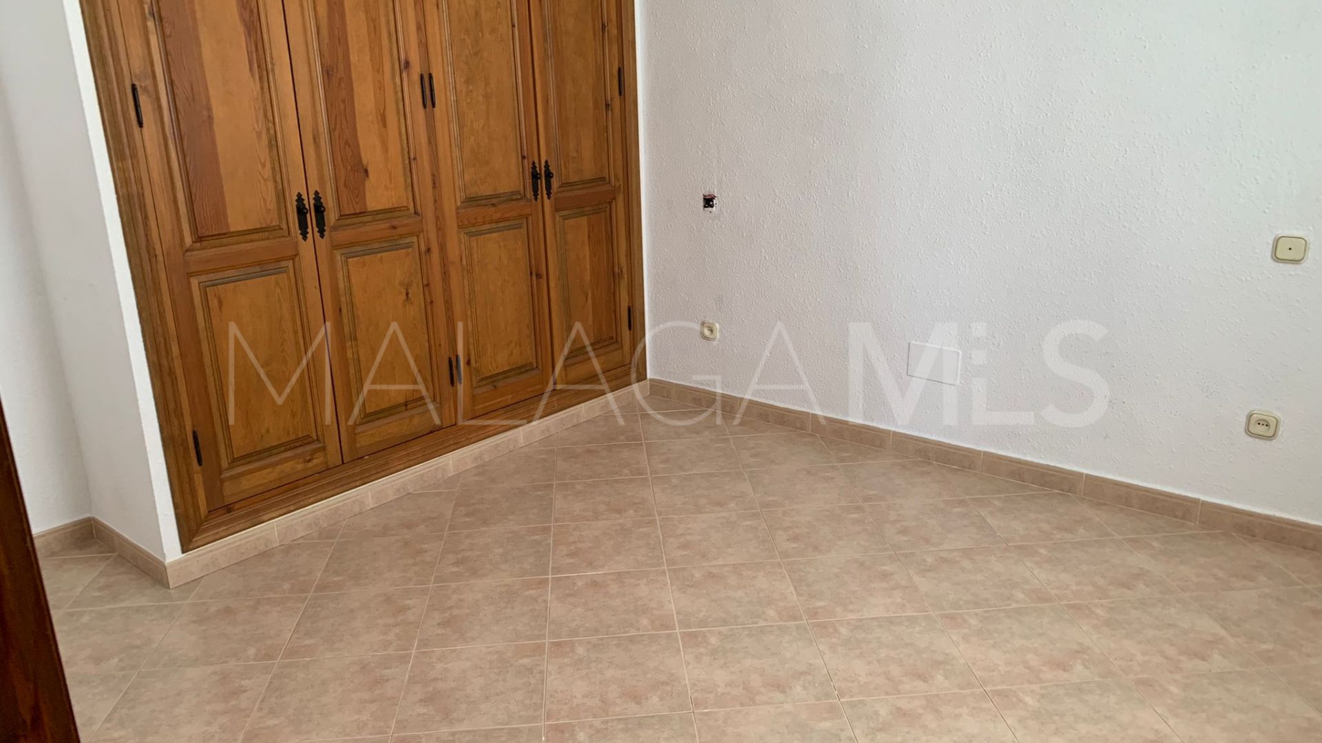For sale semi detached house in Manilva
