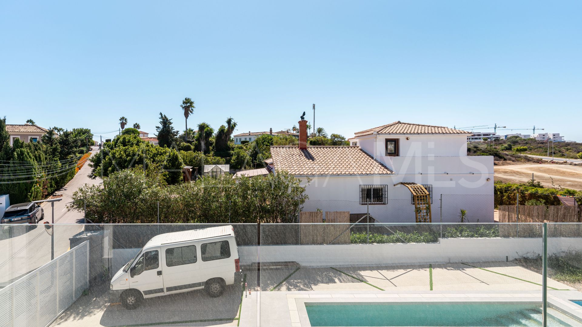 Villa for sale in Estepona