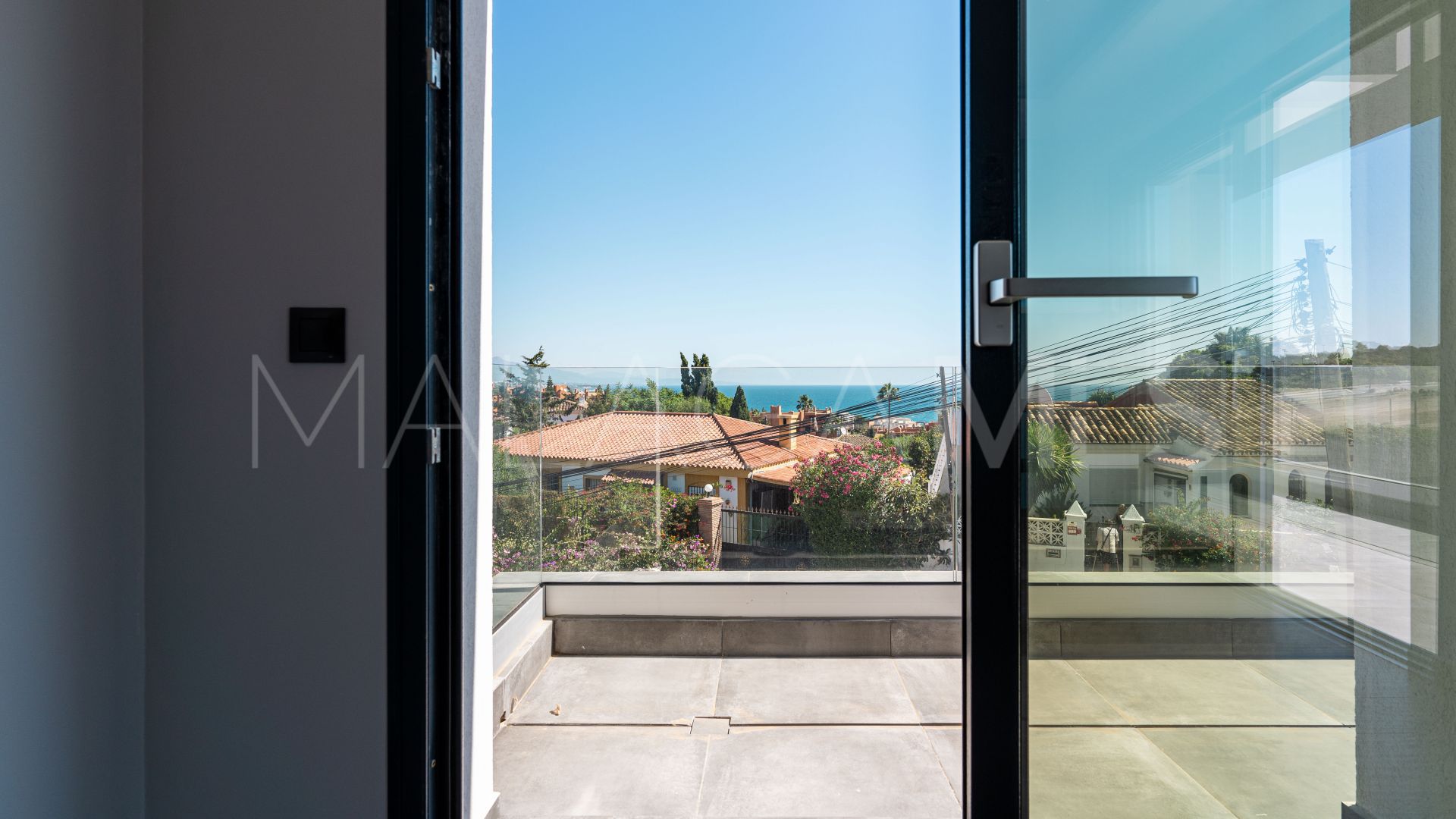 Villa for sale in Estepona