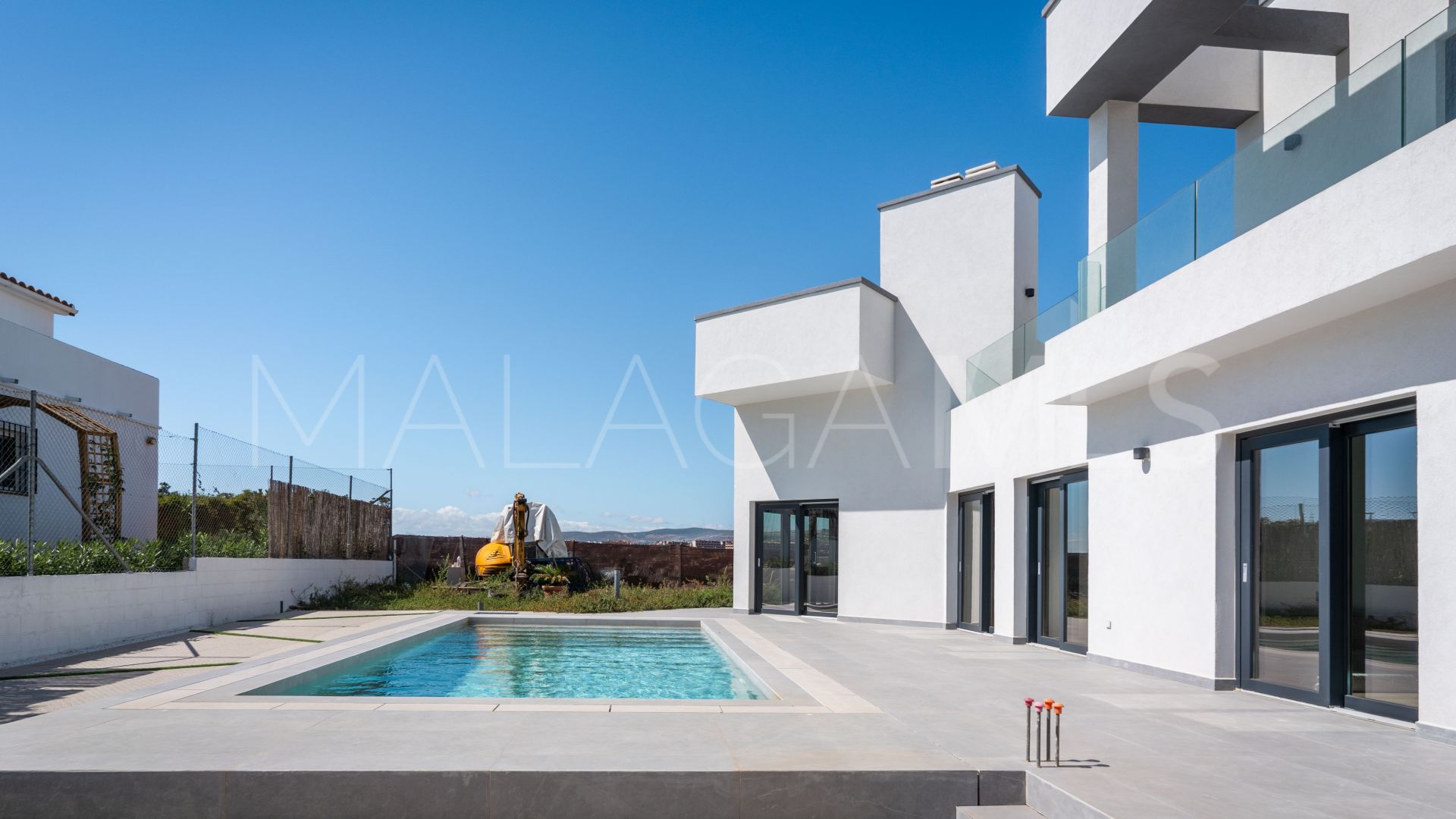 Villa for sale in Estepona