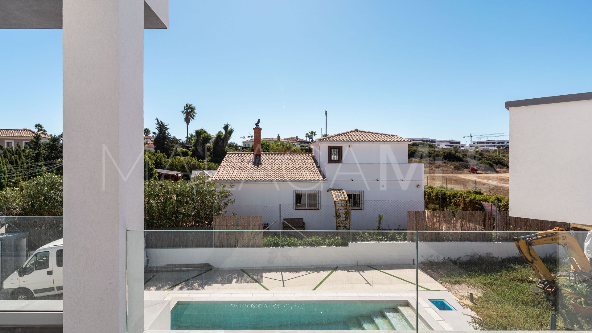 Villa for sale in Estepona