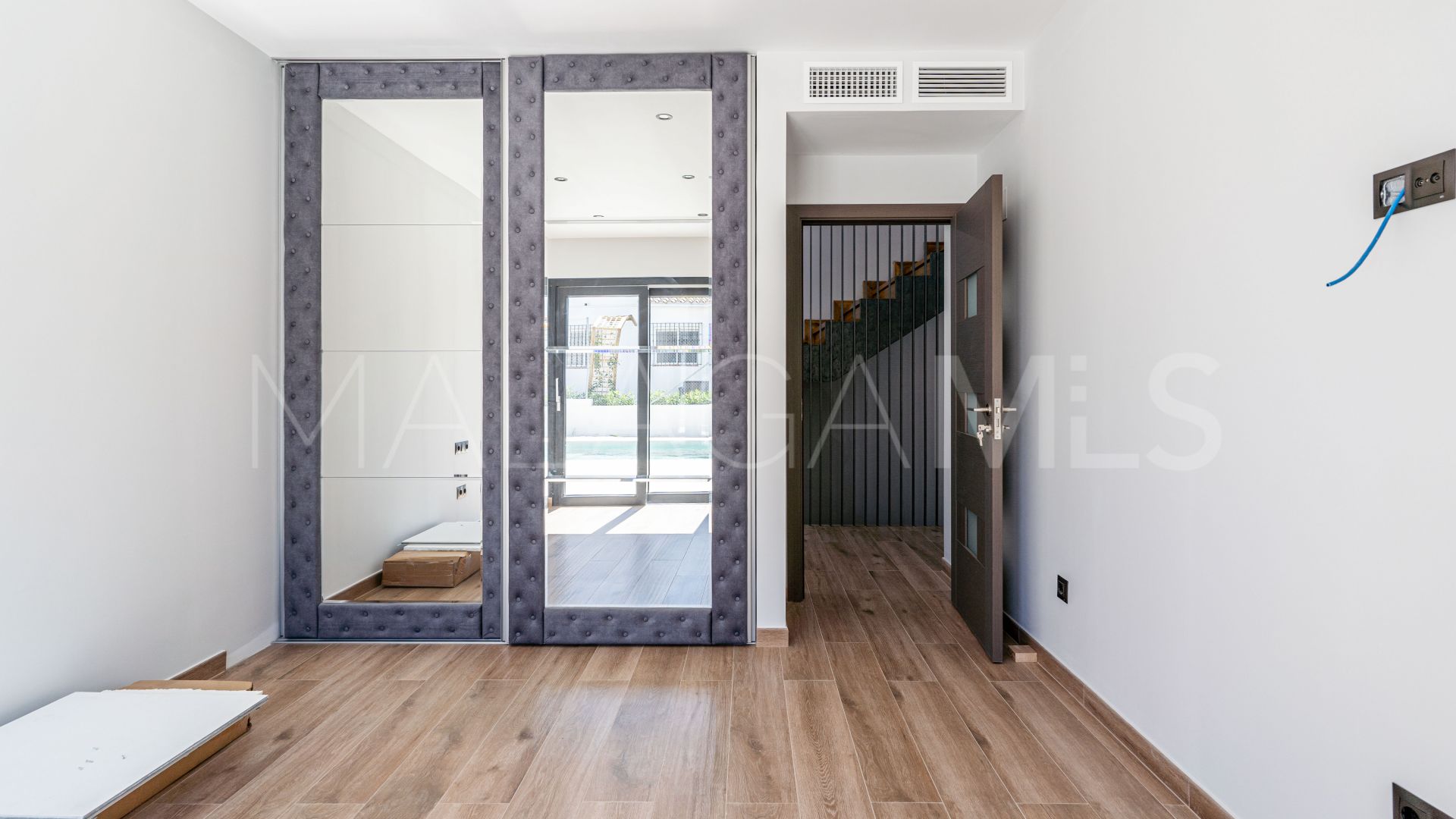 Villa for sale in Estepona