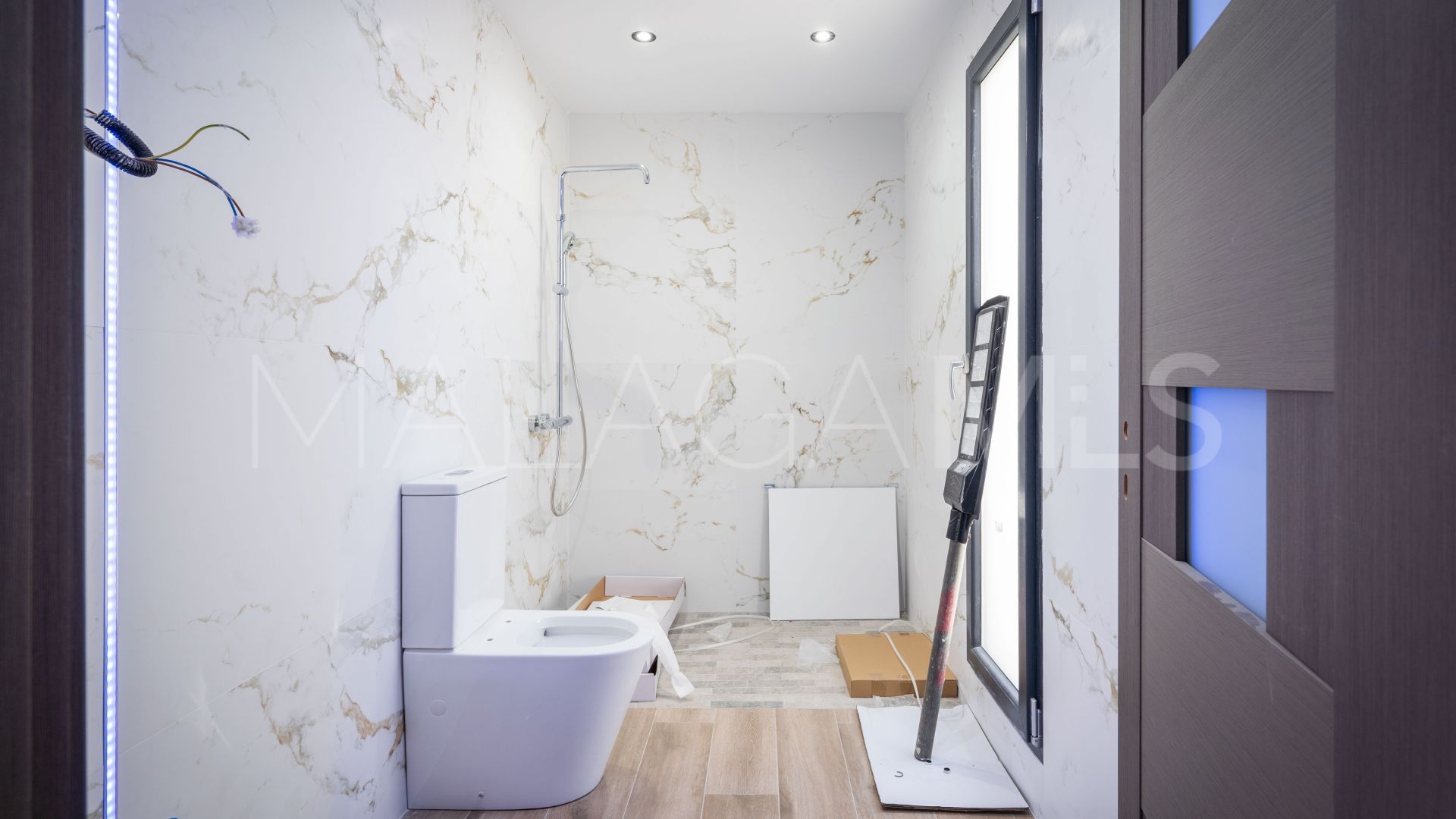 Villa for sale in Estepona