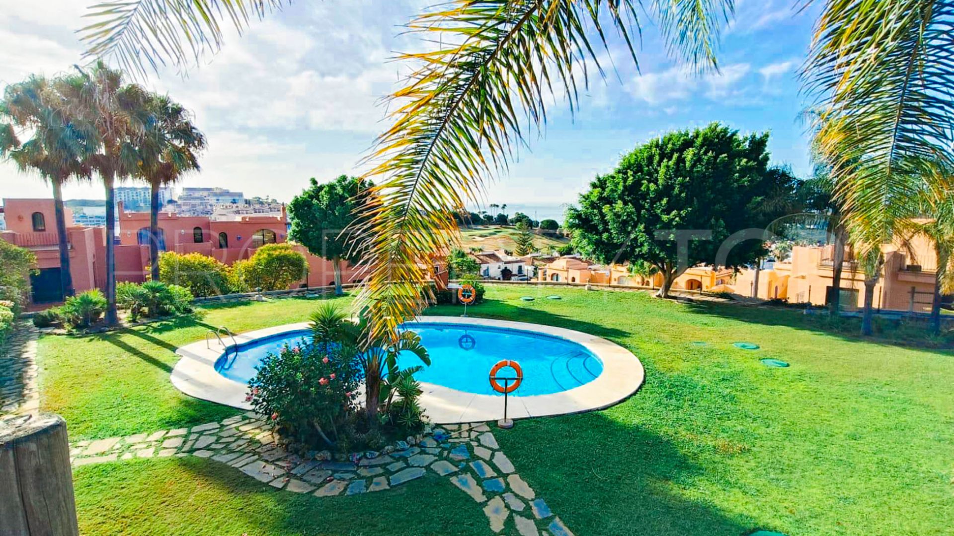 For sale La Duquesa penthouse with 2 bedrooms