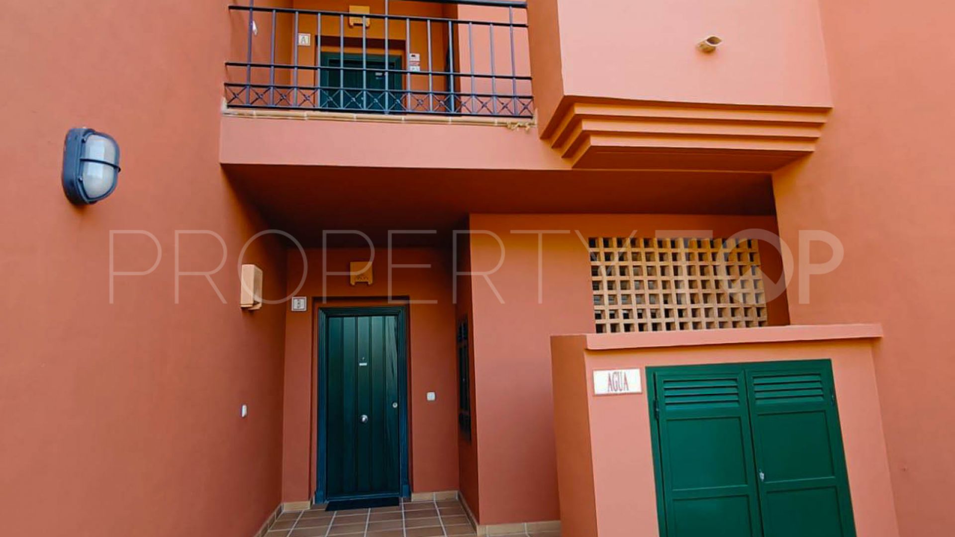 For sale La Duquesa penthouse with 2 bedrooms