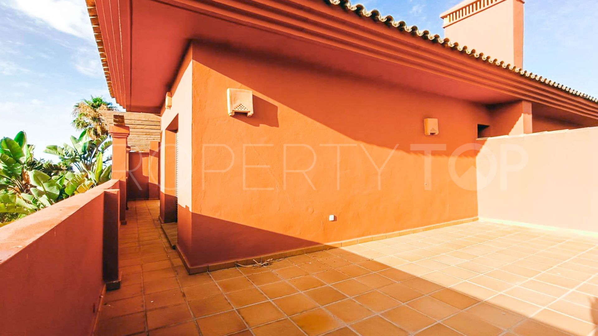 For sale La Duquesa penthouse with 2 bedrooms