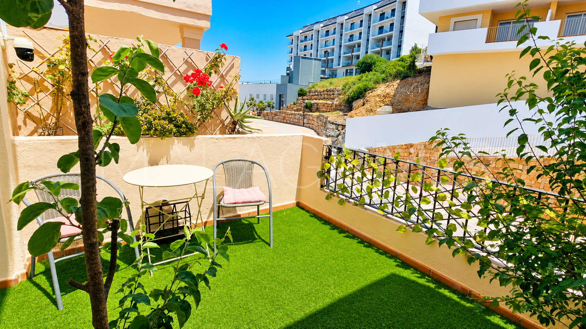 For sale apartment in La Duquesa with 2 bedrooms