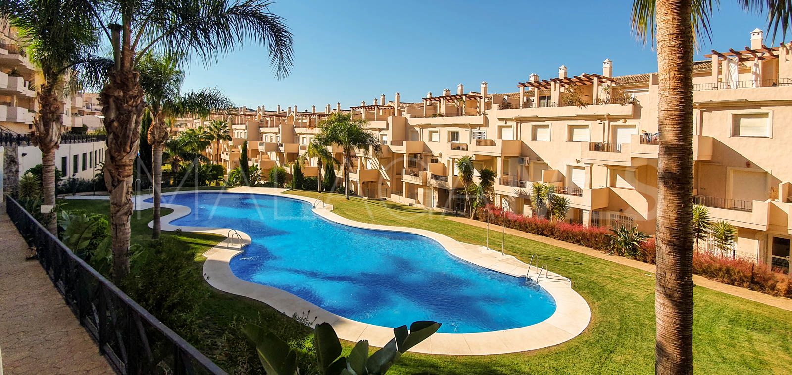 For sale apartment in La Duquesa with 2 bedrooms
