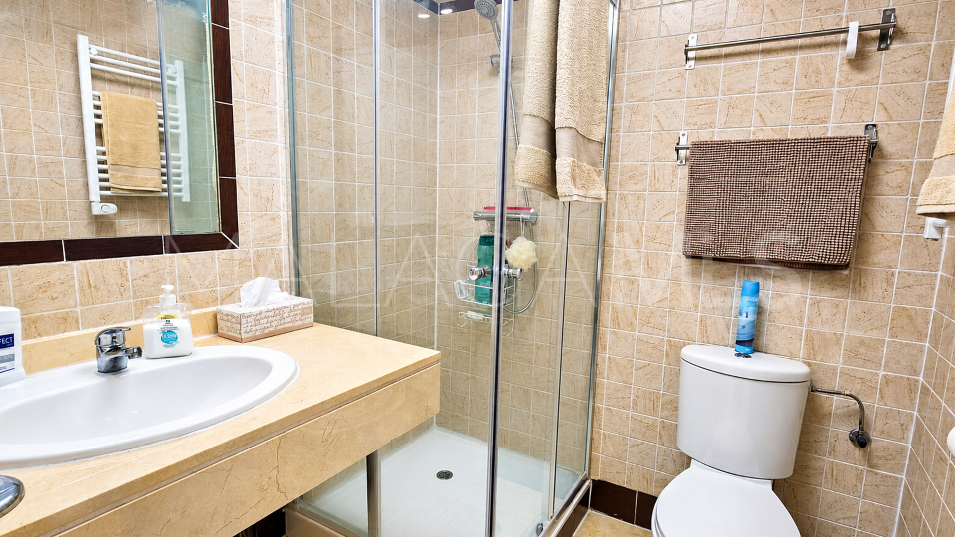For sale apartment in La Duquesa with 2 bedrooms