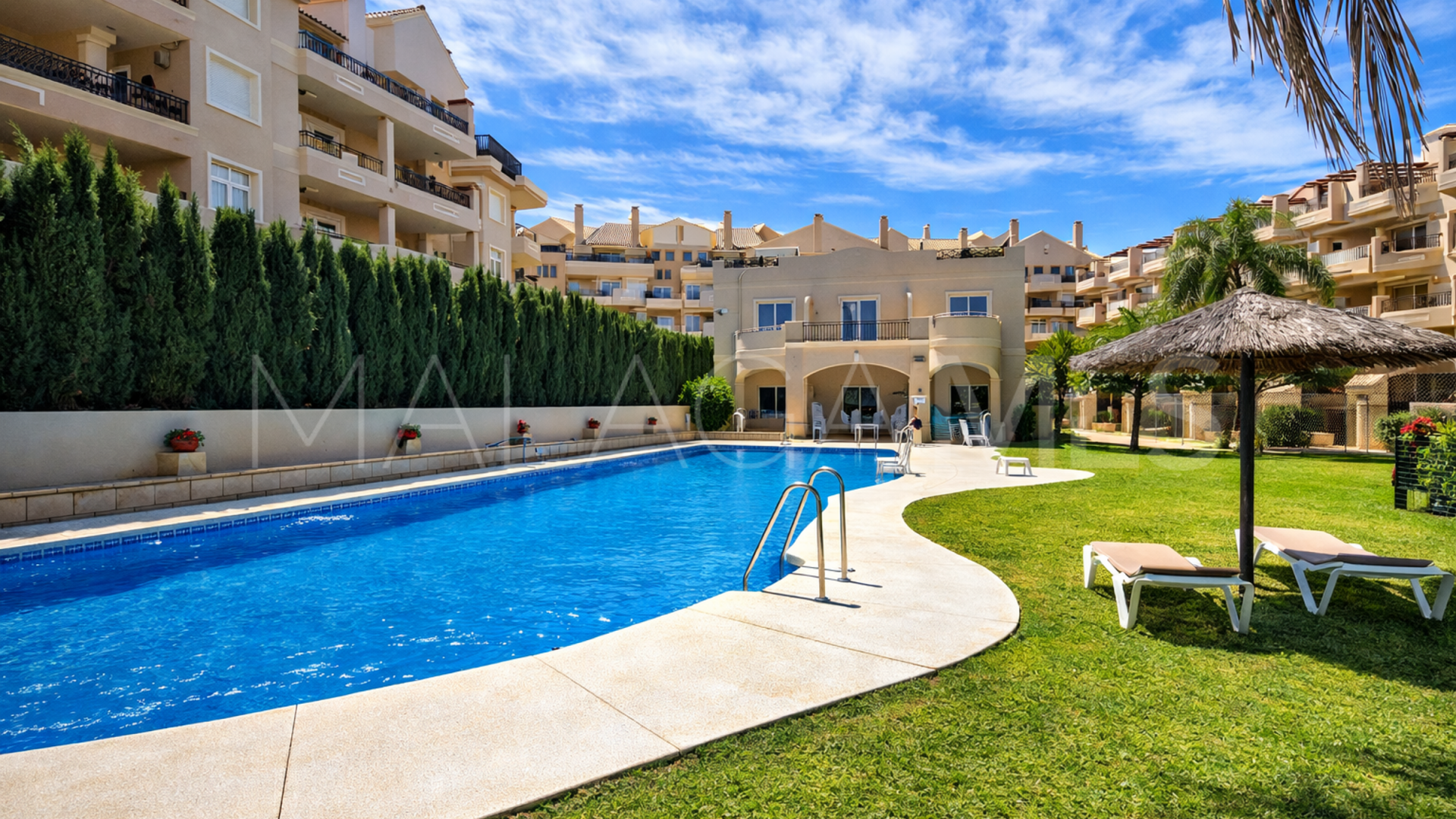 For sale apartment in La Duquesa with 2 bedrooms
