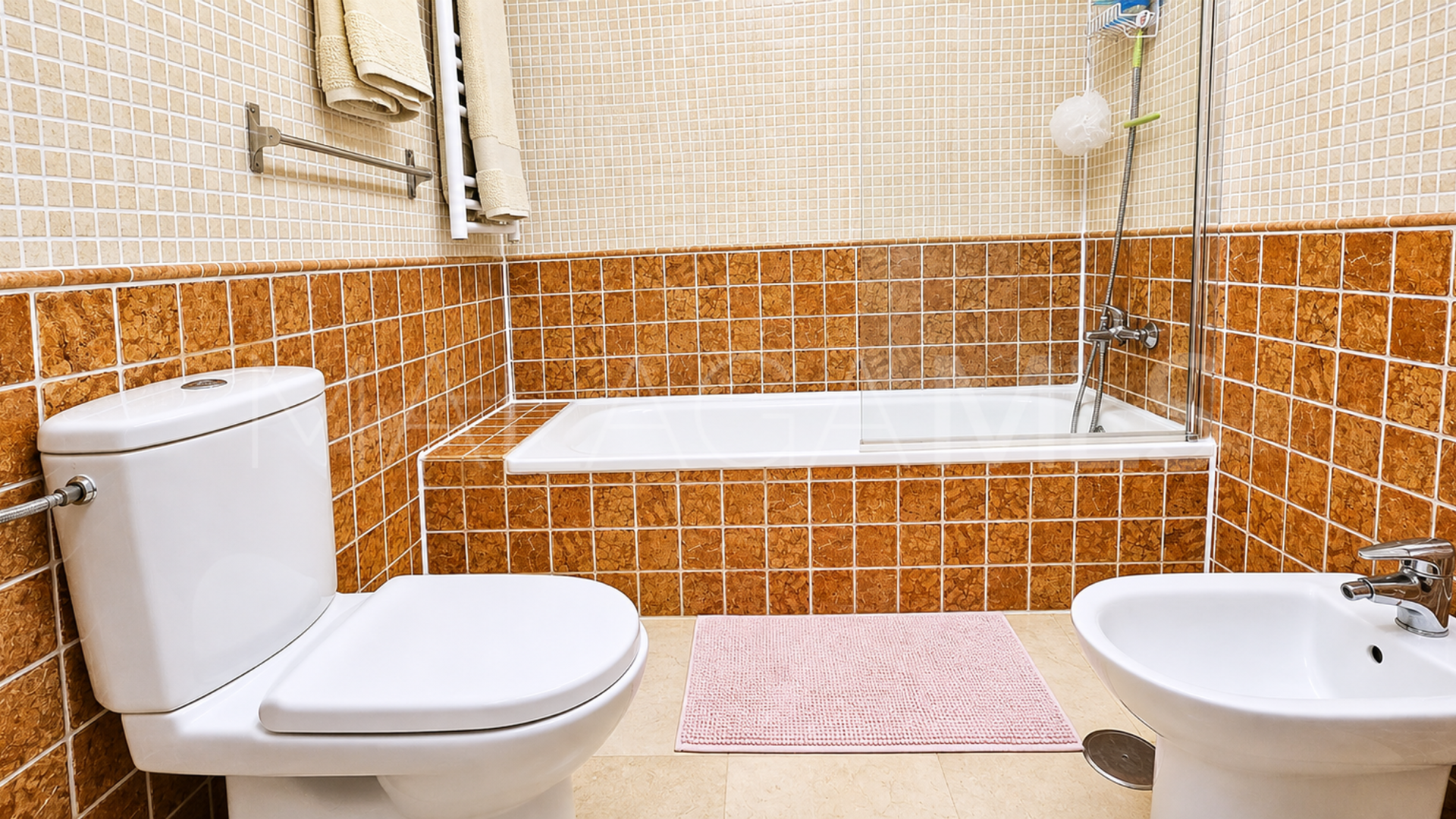 For sale apartment in La Duquesa with 2 bedrooms