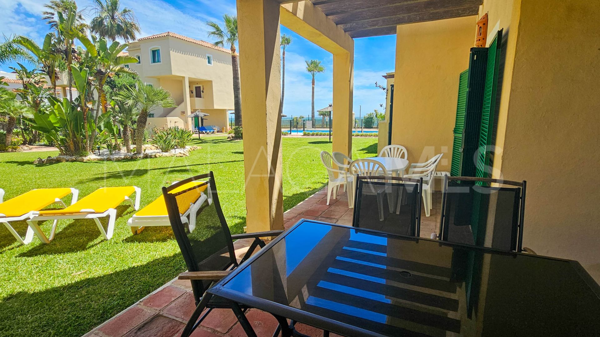 Se vende duplex planta baja with 3 bedrooms in Bahia de Casares