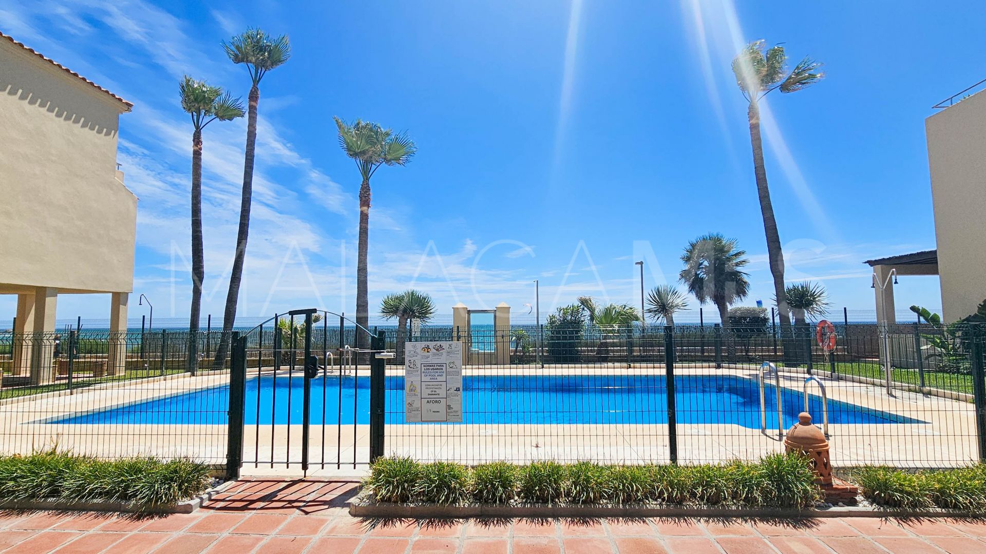 Se vende duplex planta baja with 3 bedrooms in Bahia de Casares