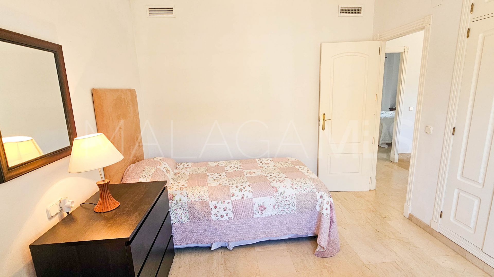 Se vende duplex planta baja with 3 bedrooms in Bahia de Casares