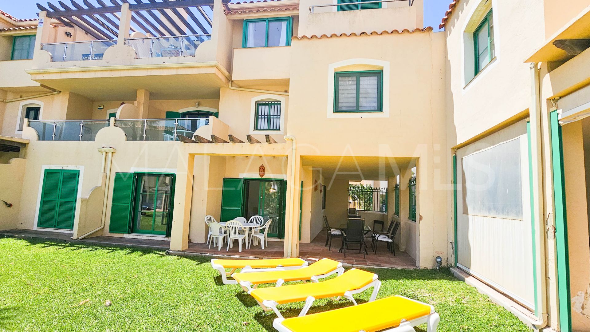 Se vende duplex planta baja with 3 bedrooms in Bahia de Casares