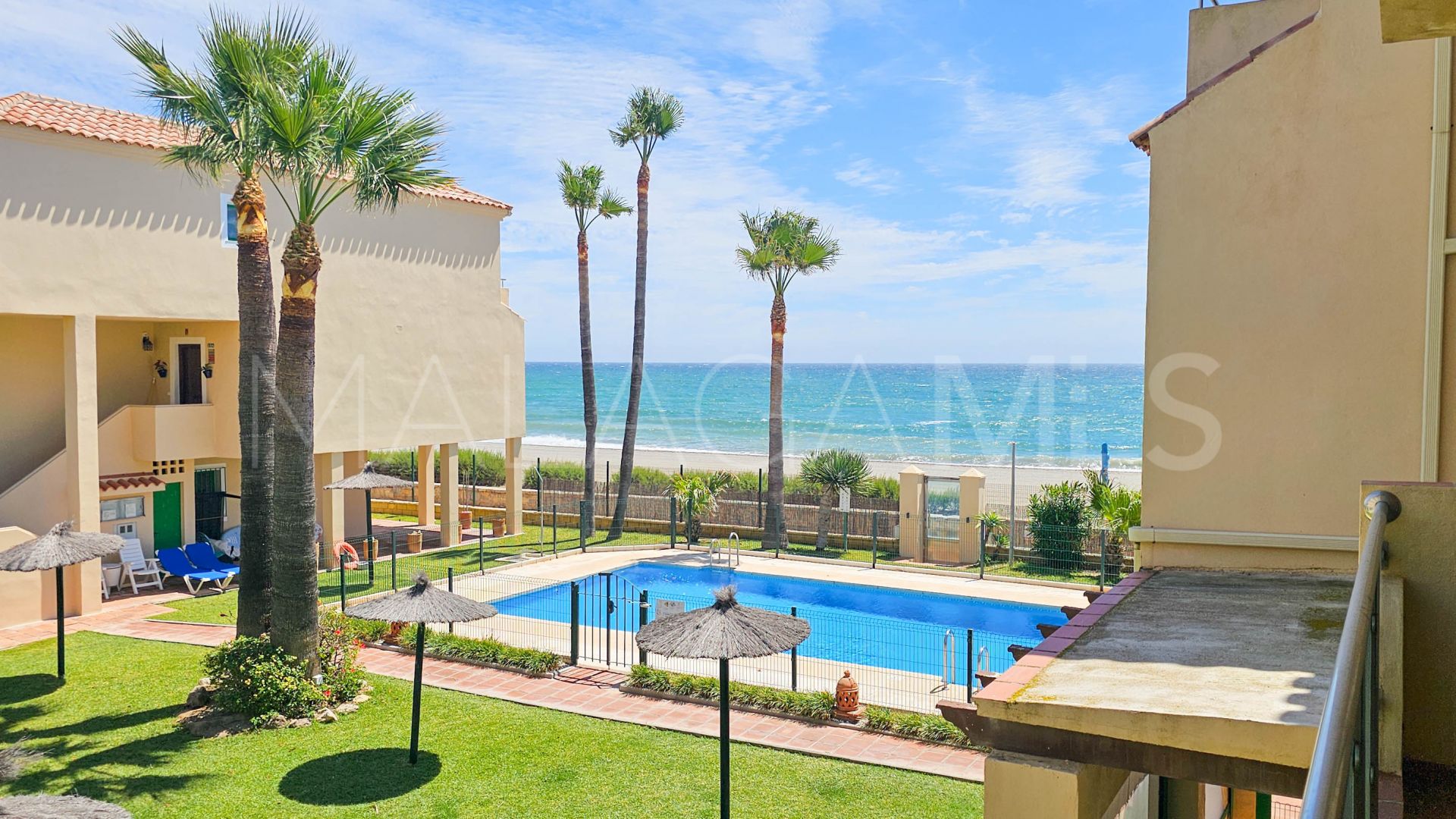 Se vende duplex planta baja with 3 bedrooms in Bahia de Casares
