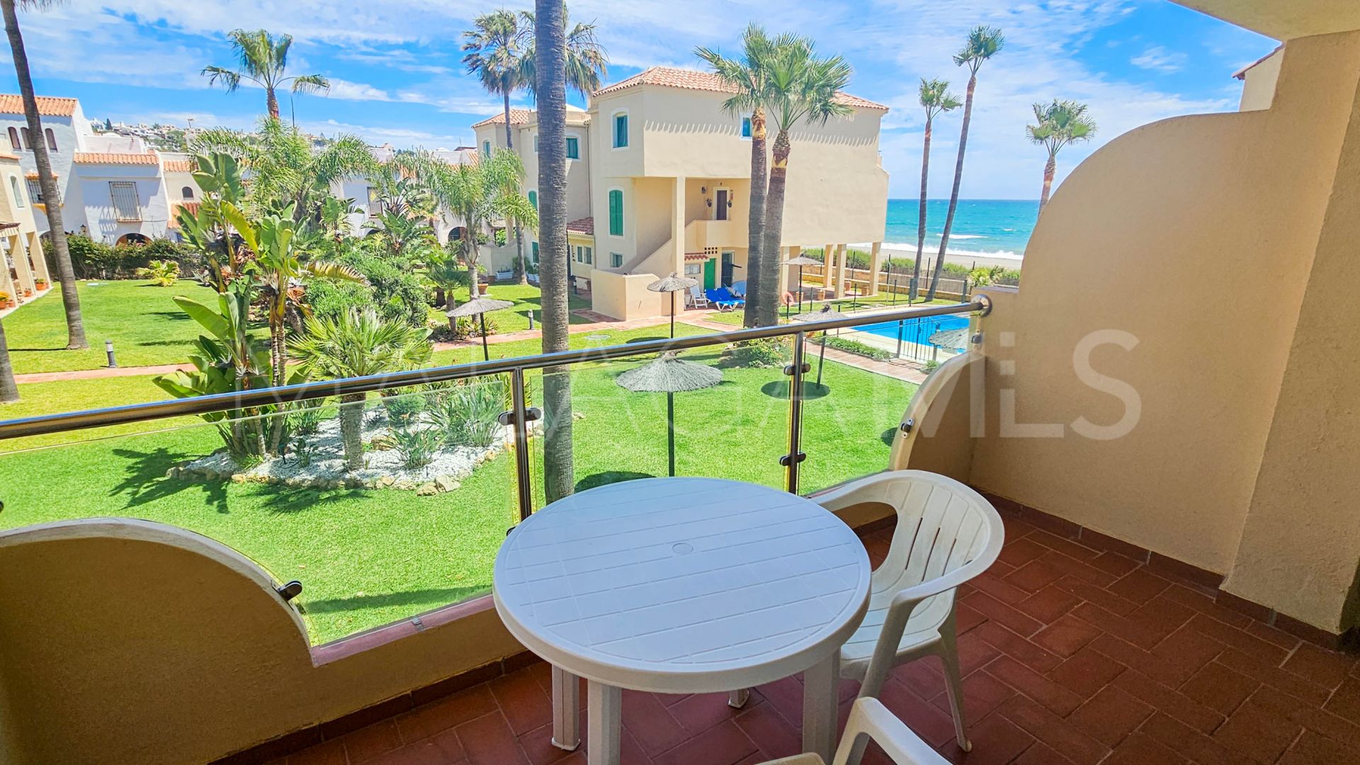Se vende duplex planta baja with 3 bedrooms in Bahia de Casares