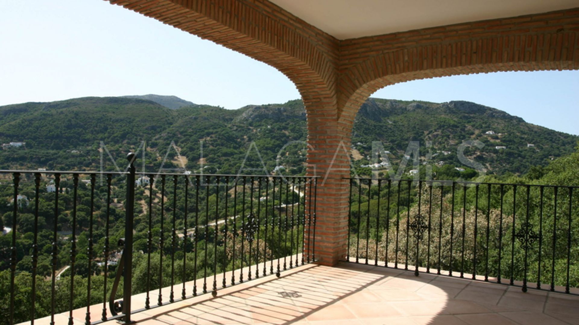 Casares, villa a la venta with 5 bedrooms