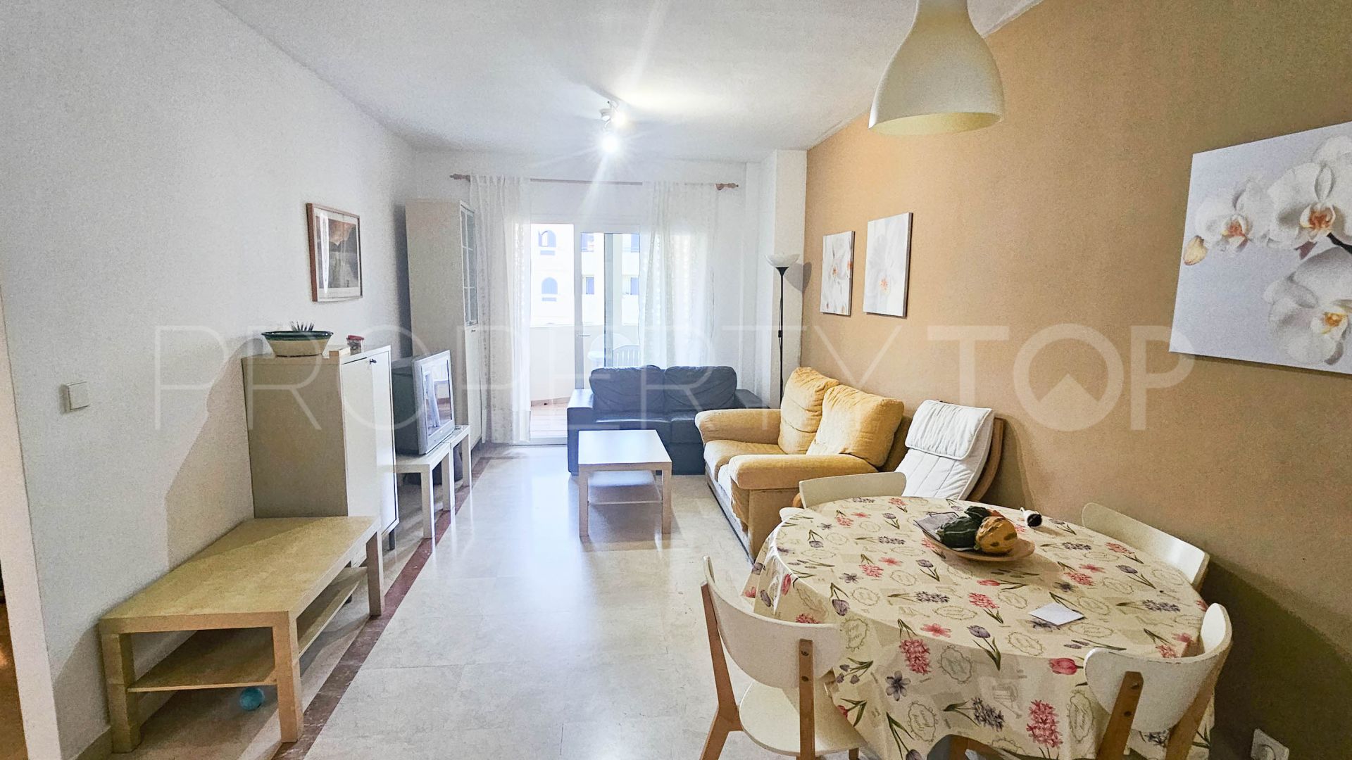 For sale Sabinillas apartment with 2 bedrooms