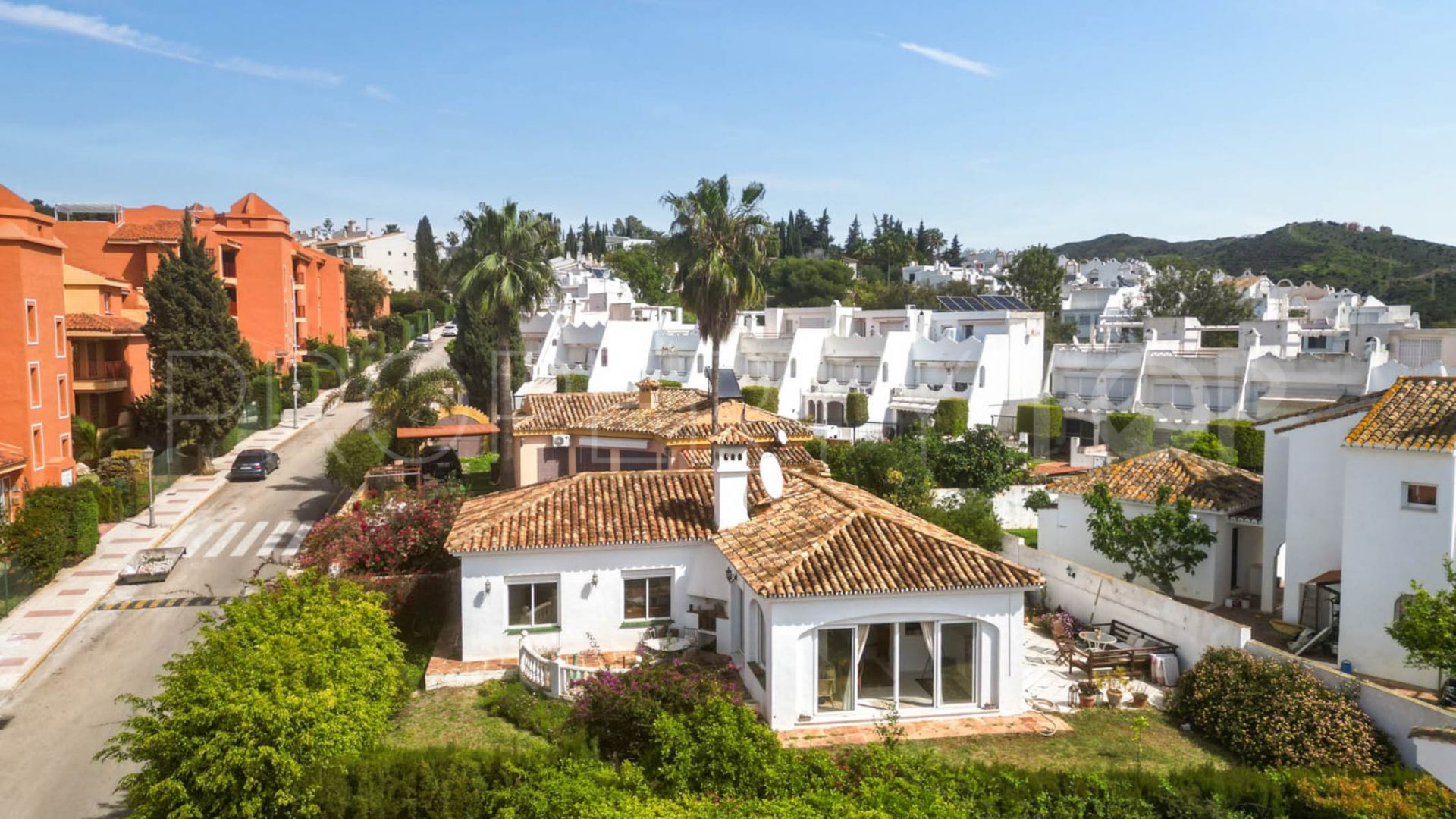 Comprar villa en Marbella de 2 dormitorios