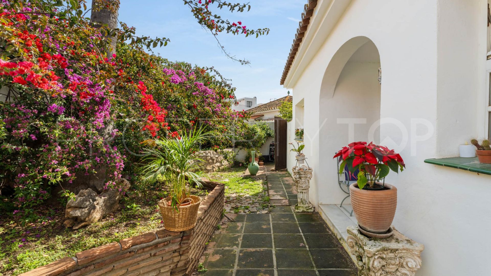 Comprar villa en Marbella de 2 dormitorios