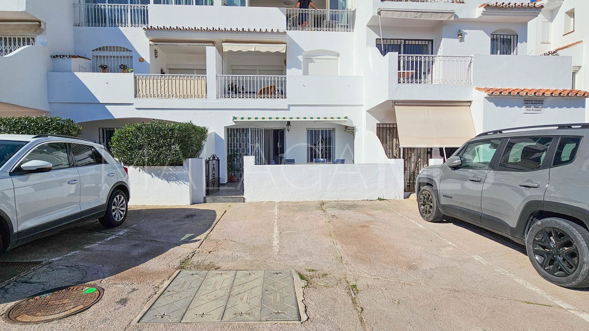 Apartamento planta baja for sale in La Duquesa de 2 bedrooms