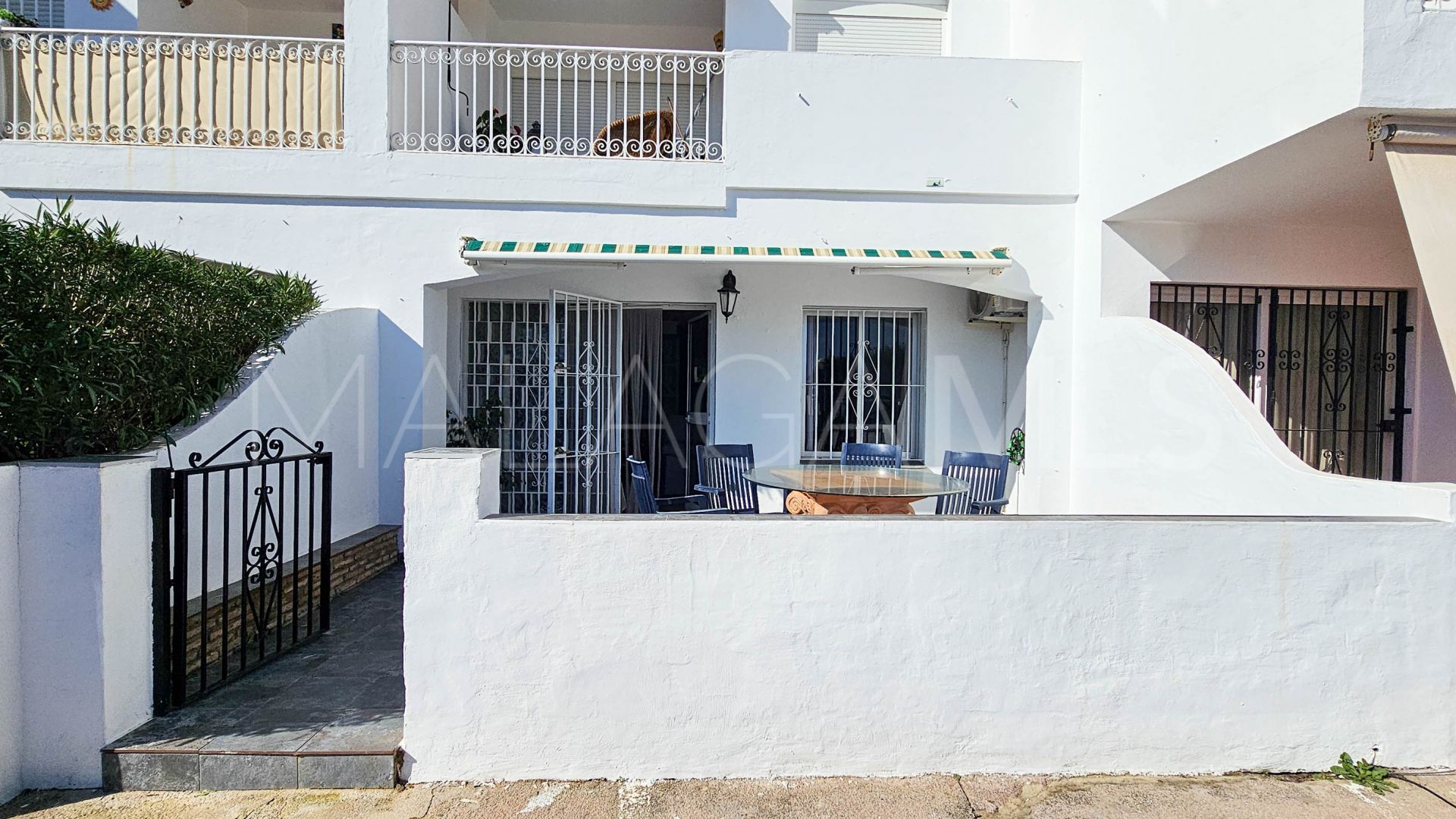 Apartamento planta baja for sale in La Duquesa de 2 bedrooms