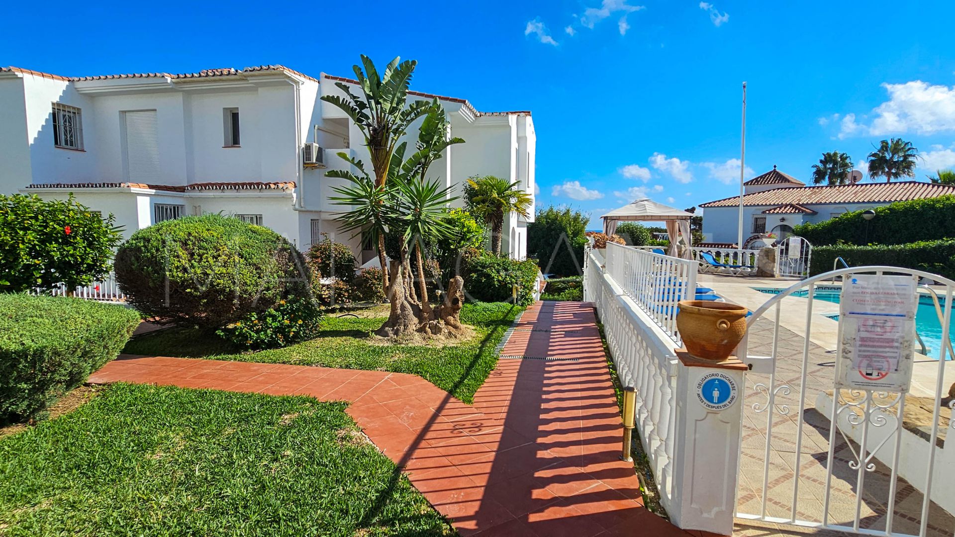 Apartamento planta baja for sale in La Duquesa de 2 bedrooms