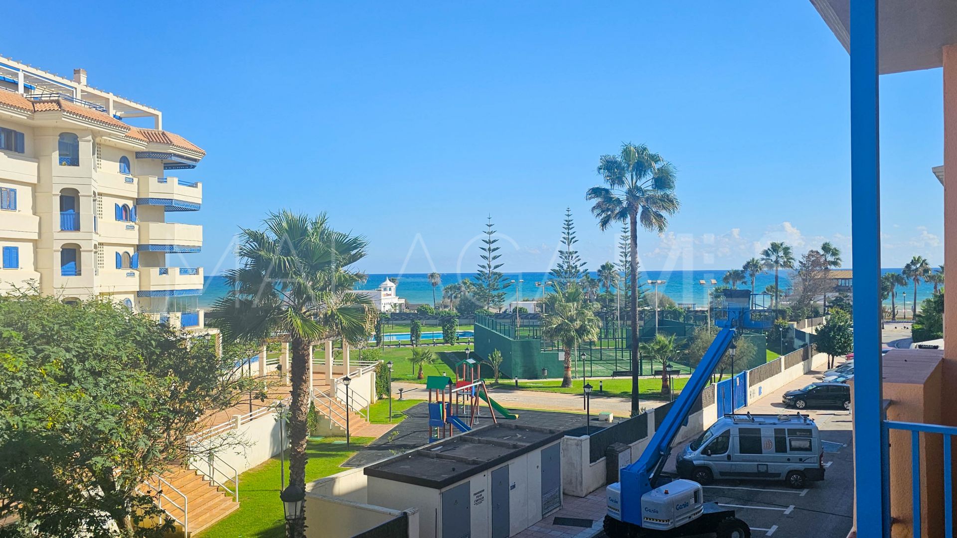 For sale apartment with 3 bedrooms in Sabinillas