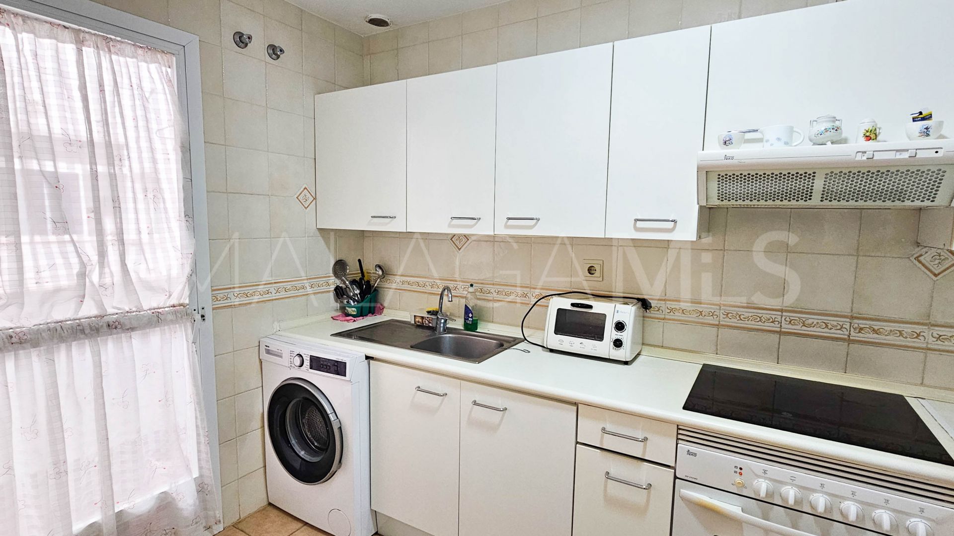 For sale apartment with 3 bedrooms in Sabinillas