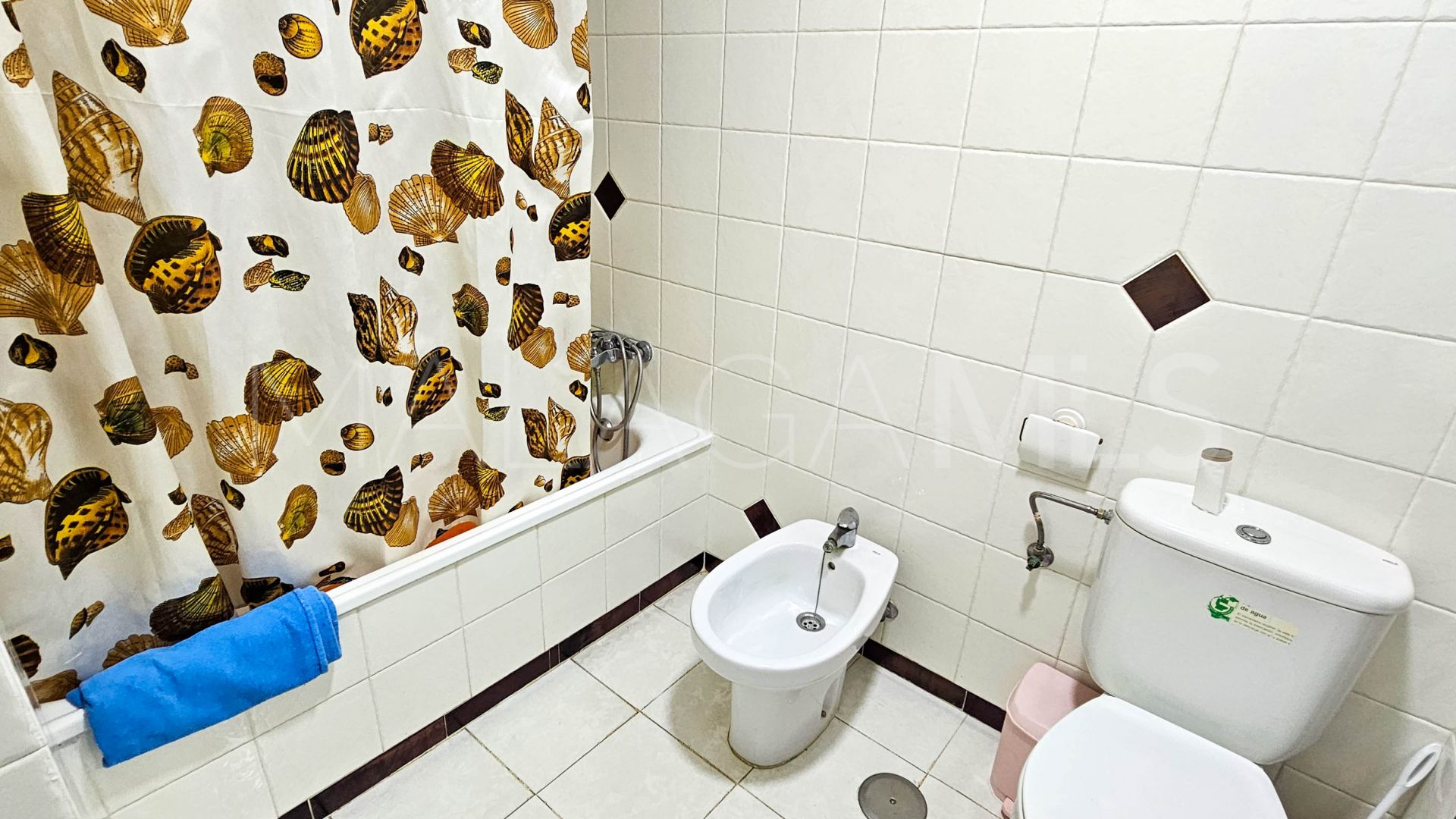 For sale apartment with 3 bedrooms in Sabinillas