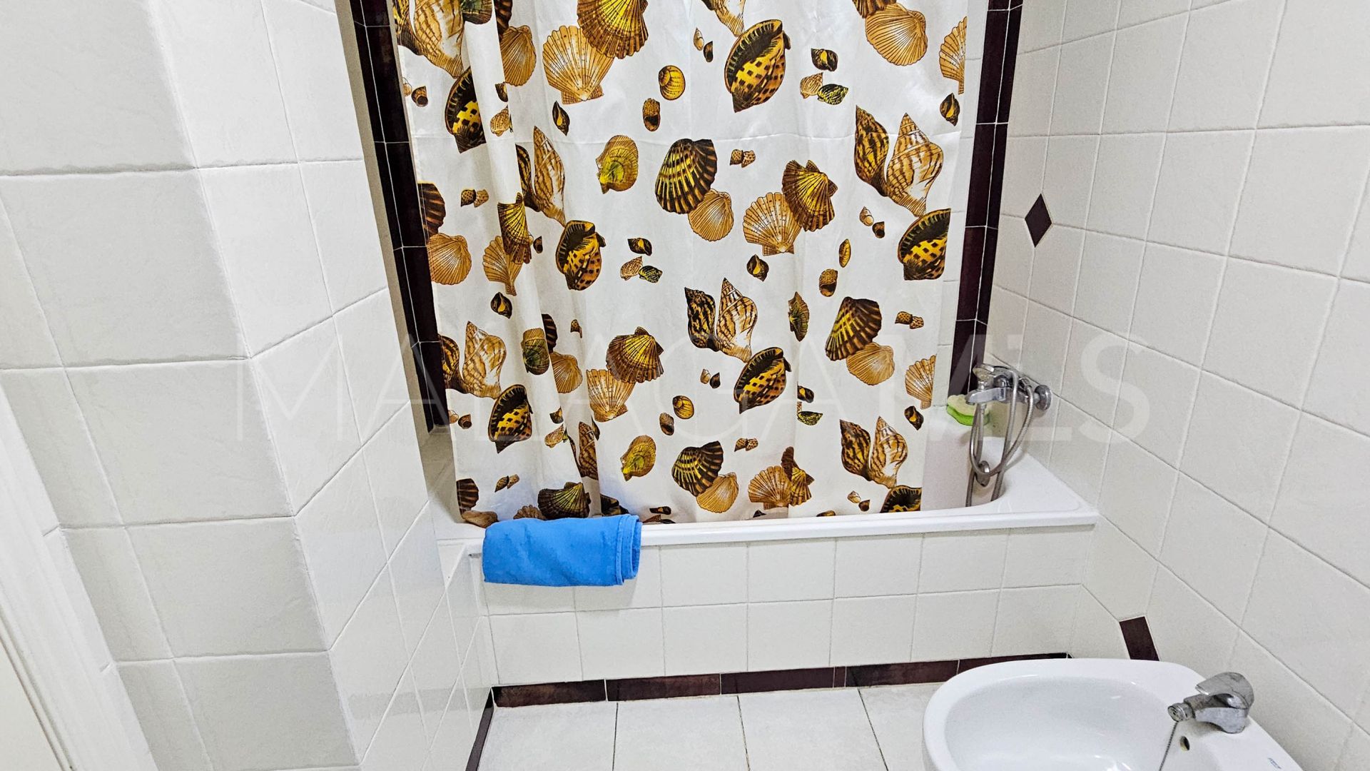For sale apartment with 3 bedrooms in Sabinillas