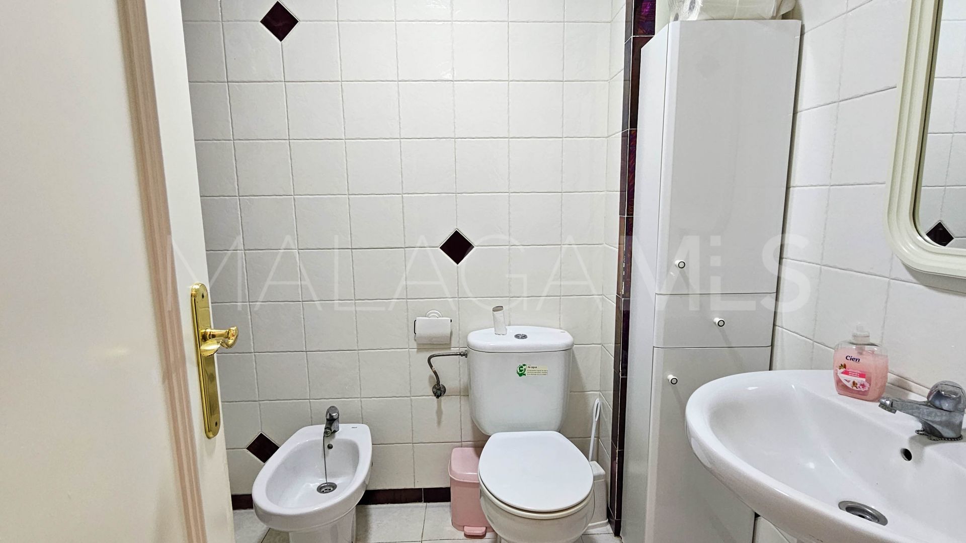 For sale apartment with 3 bedrooms in Sabinillas