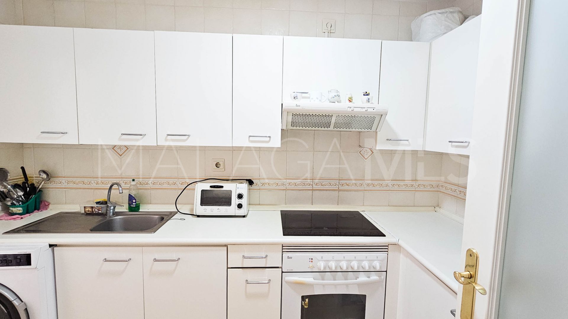 For sale apartment with 3 bedrooms in Sabinillas