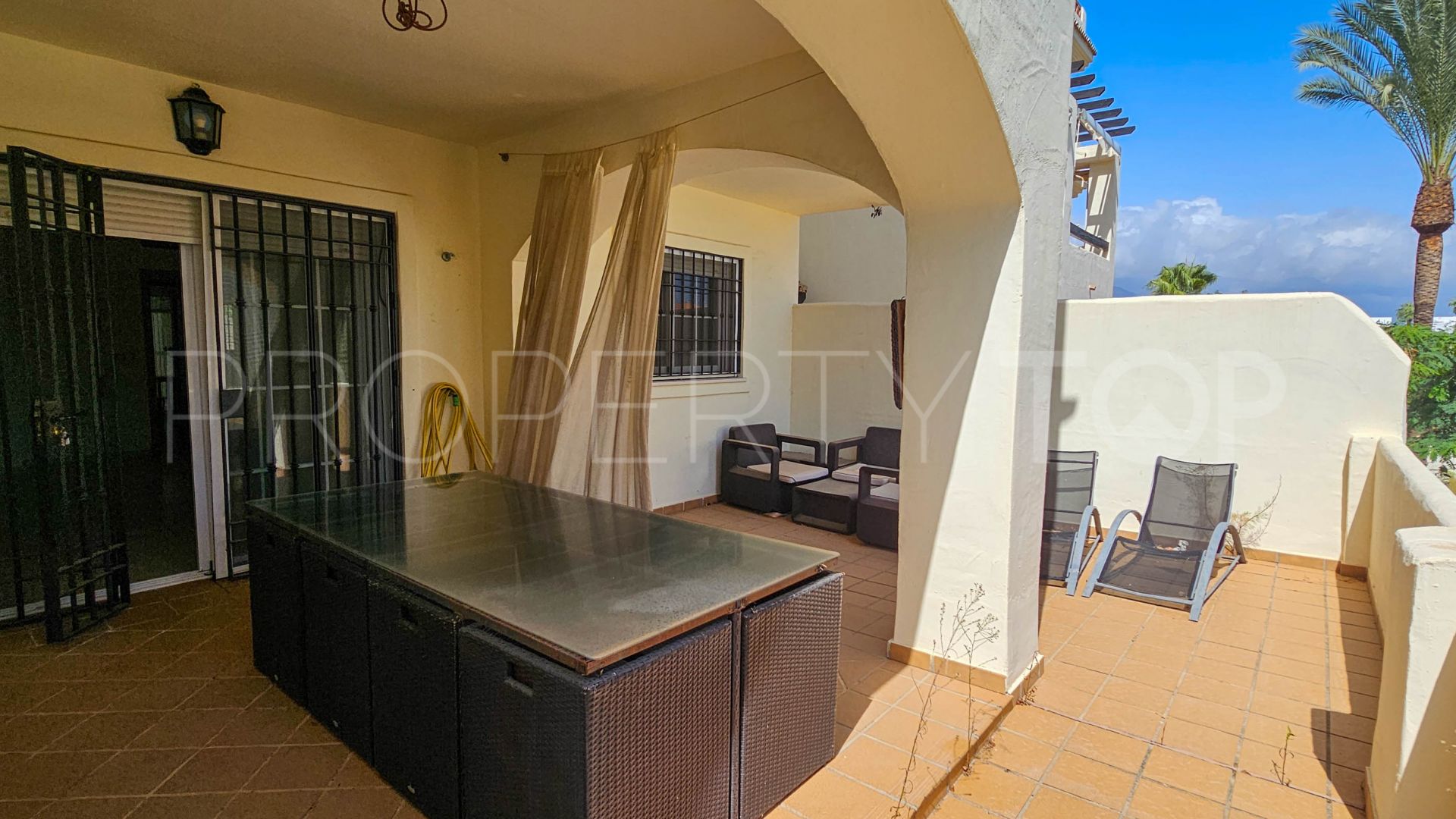 Buy 2 bedrooms apartment in Sabinillas