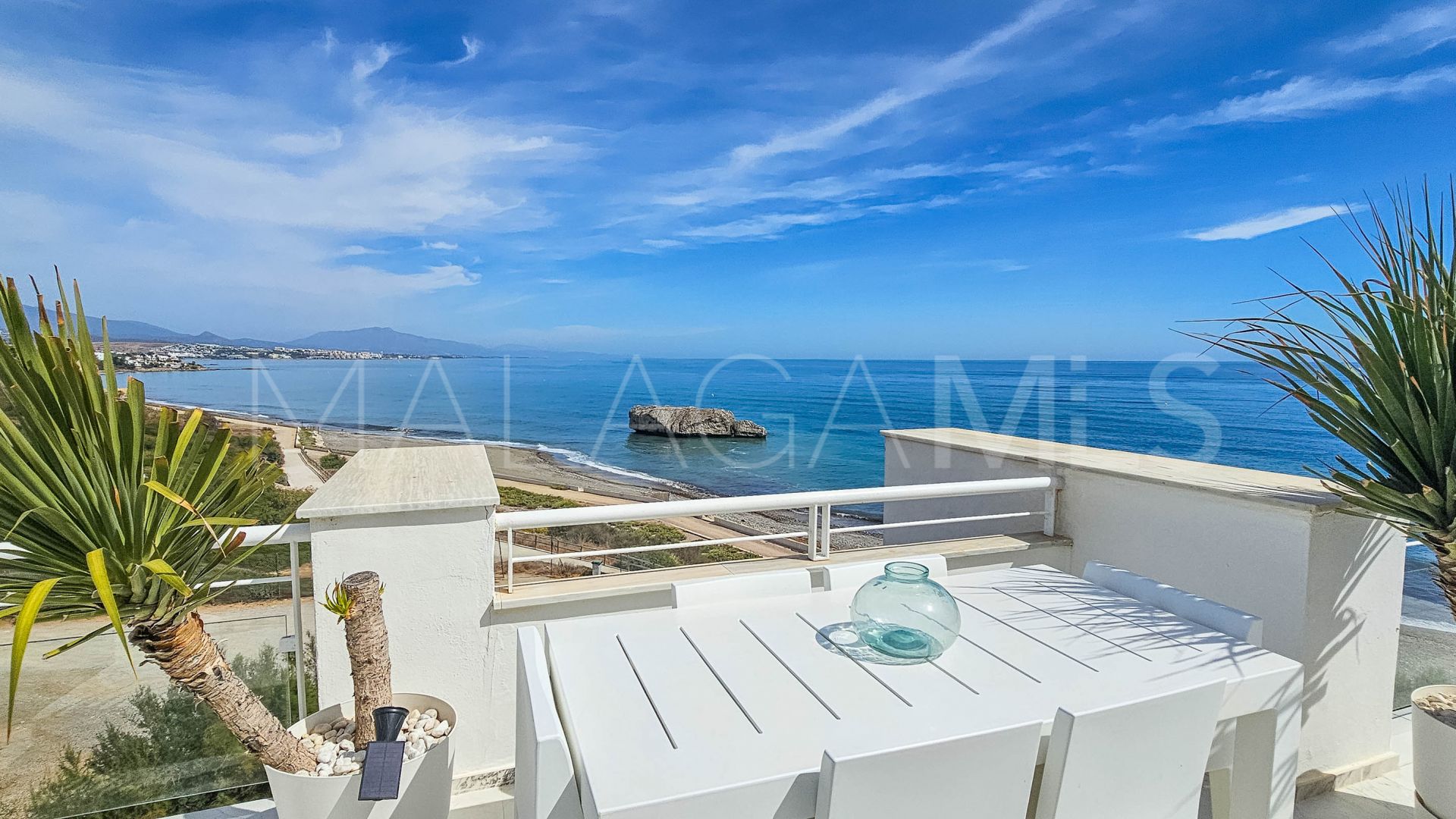 For sale Casares del Mar 2 bedrooms penthouse