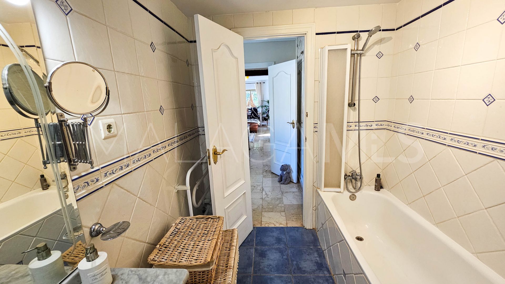 Villa for sale in Valle Romano