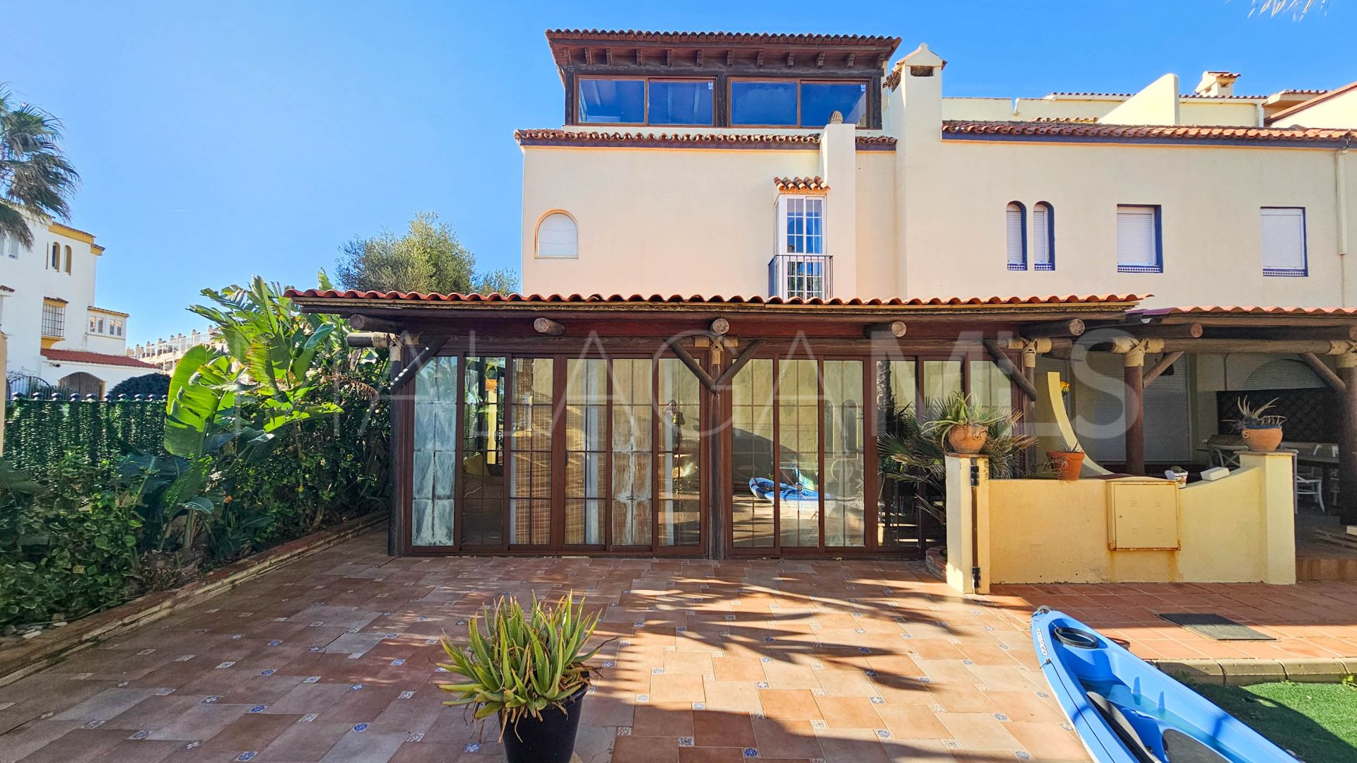 Casares Playa, pareado for sale with 4 bedrooms