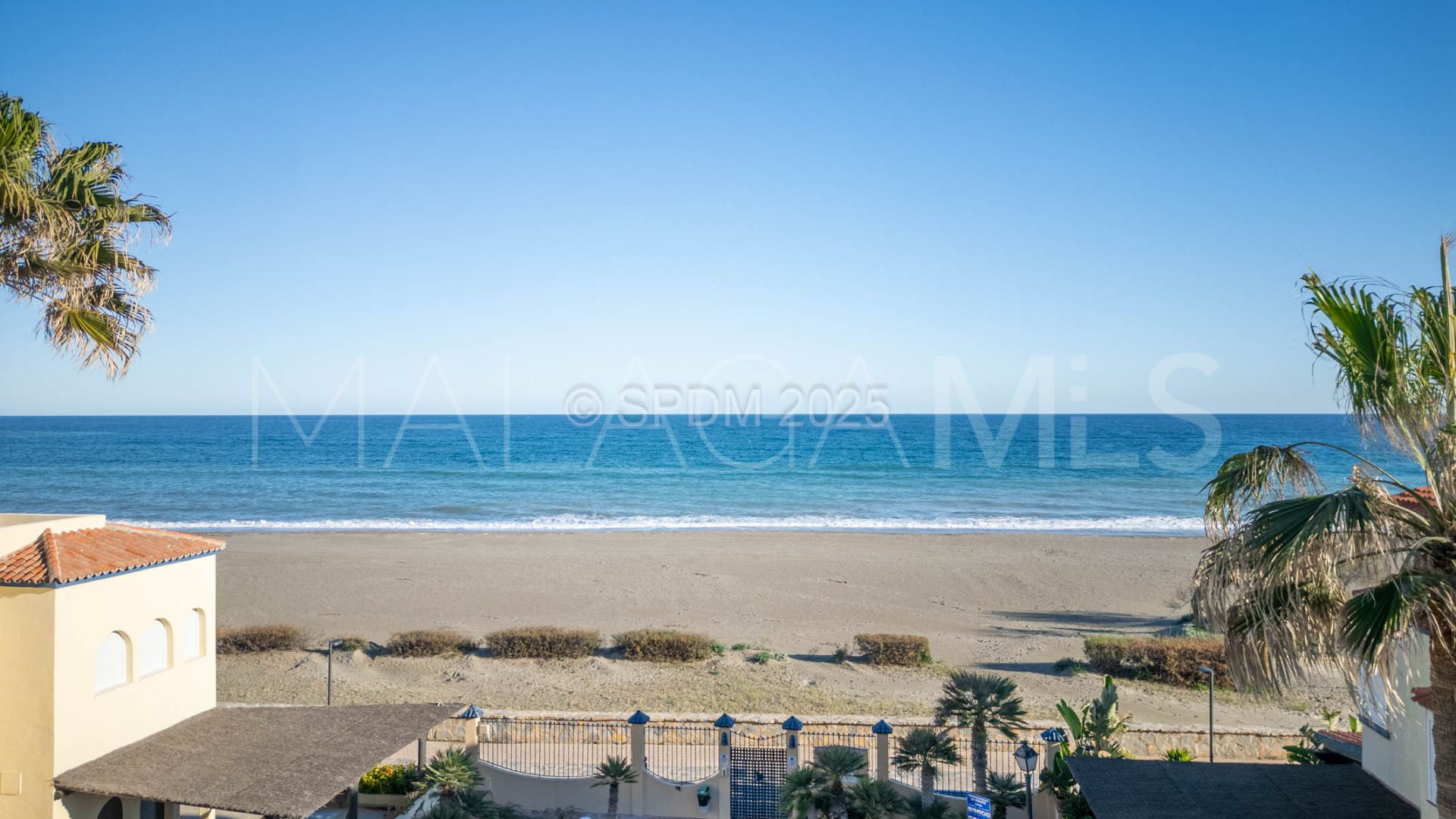 Casares Playa, pareado for sale with 4 bedrooms