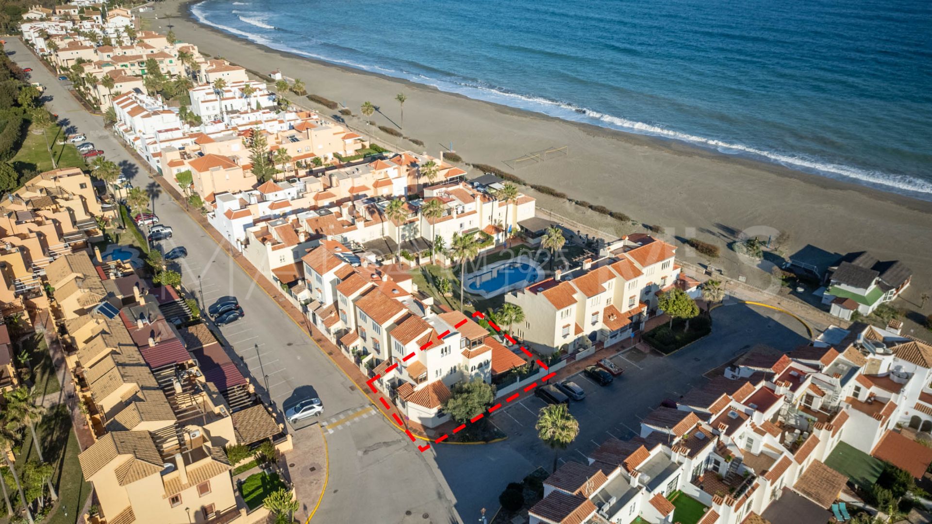 Casares Playa, pareado for sale with 4 bedrooms