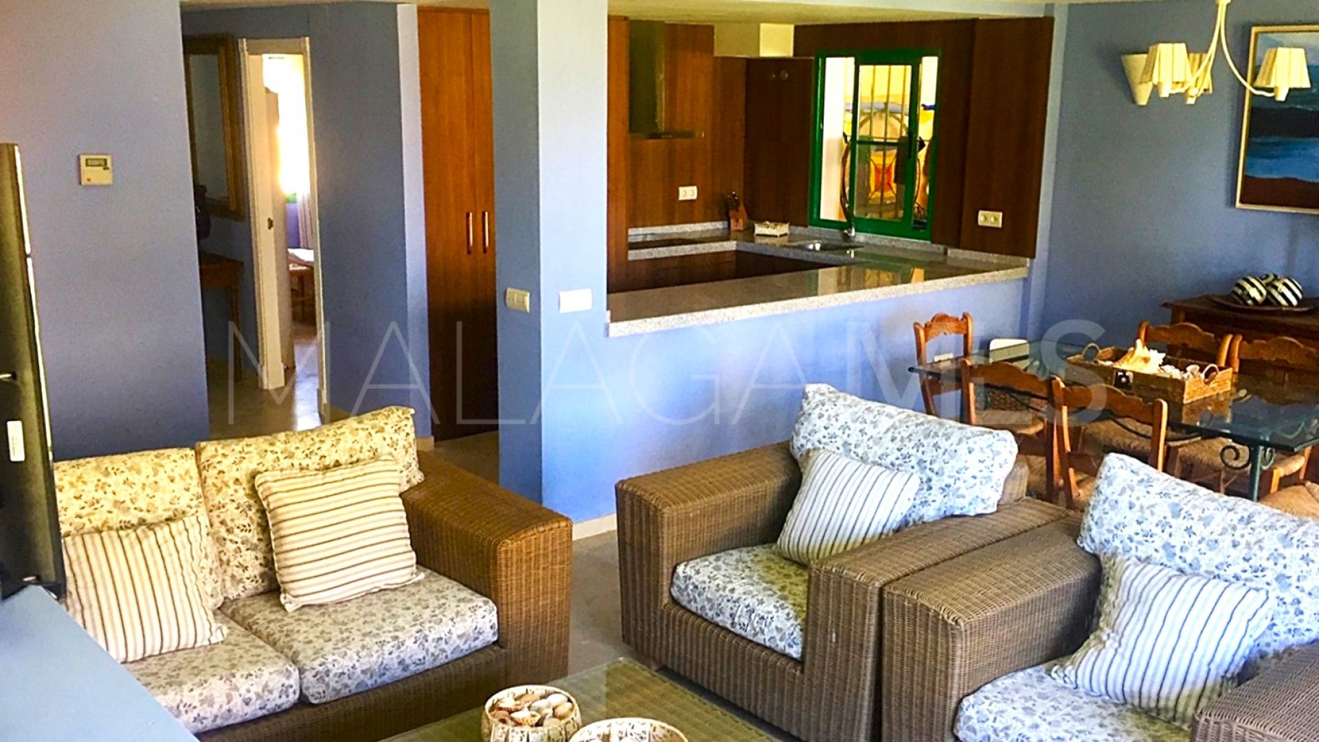 Adosado for sale with 3 bedrooms in Casares Playa