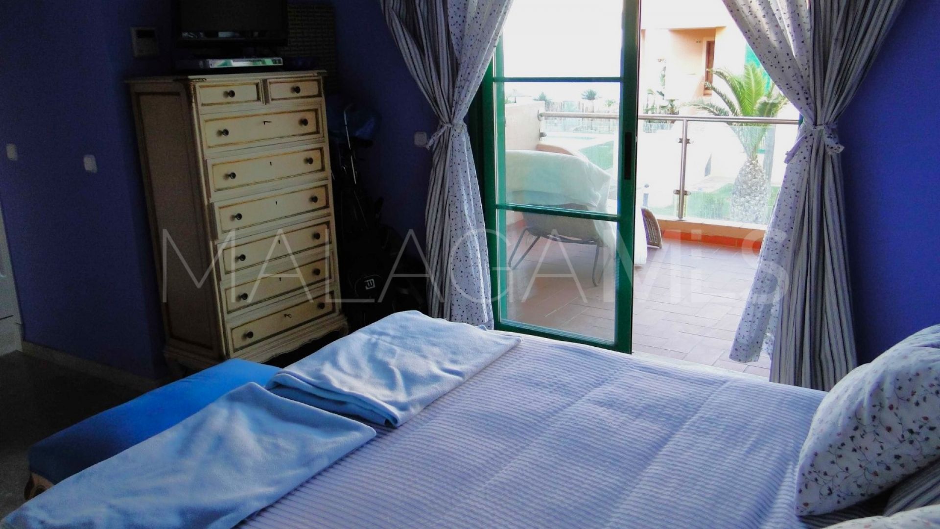 Adosado for sale with 3 bedrooms in Casares Playa