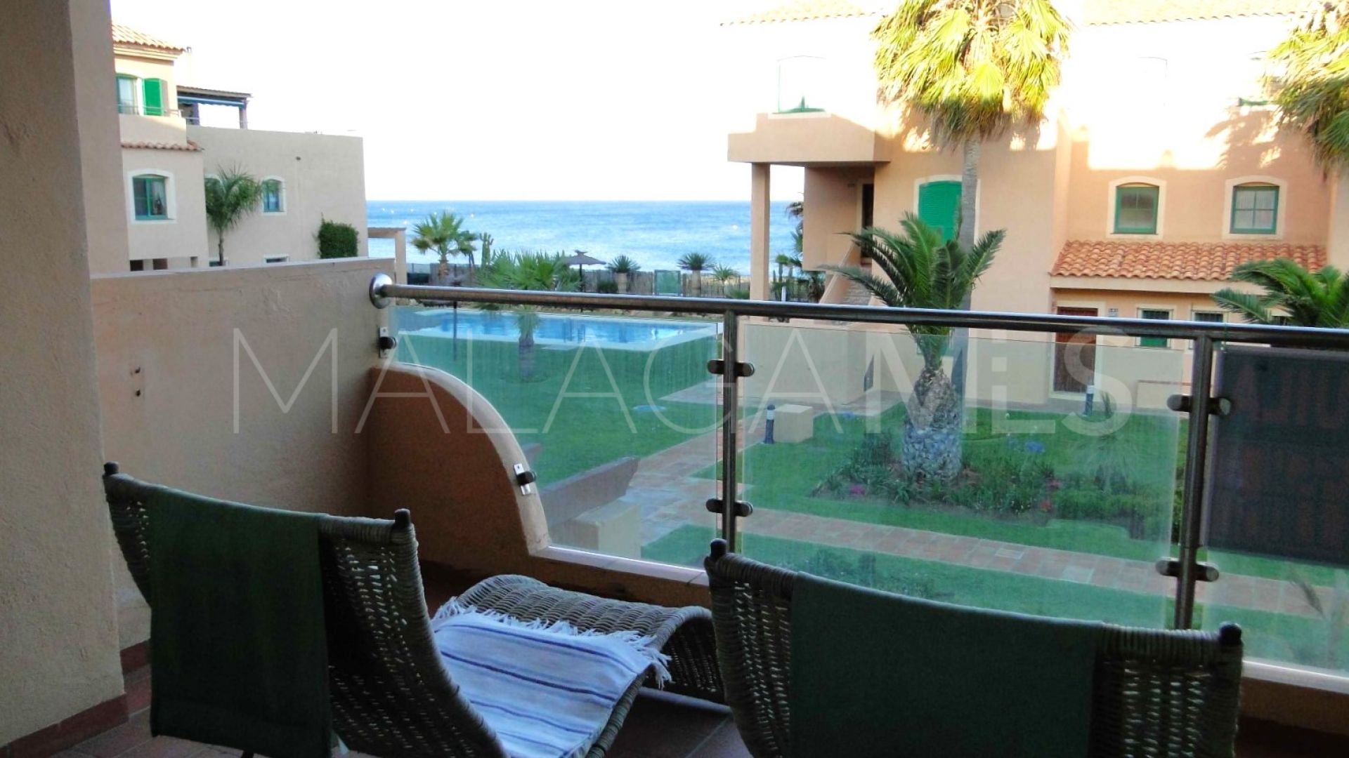 Adosado for sale with 3 bedrooms in Casares Playa