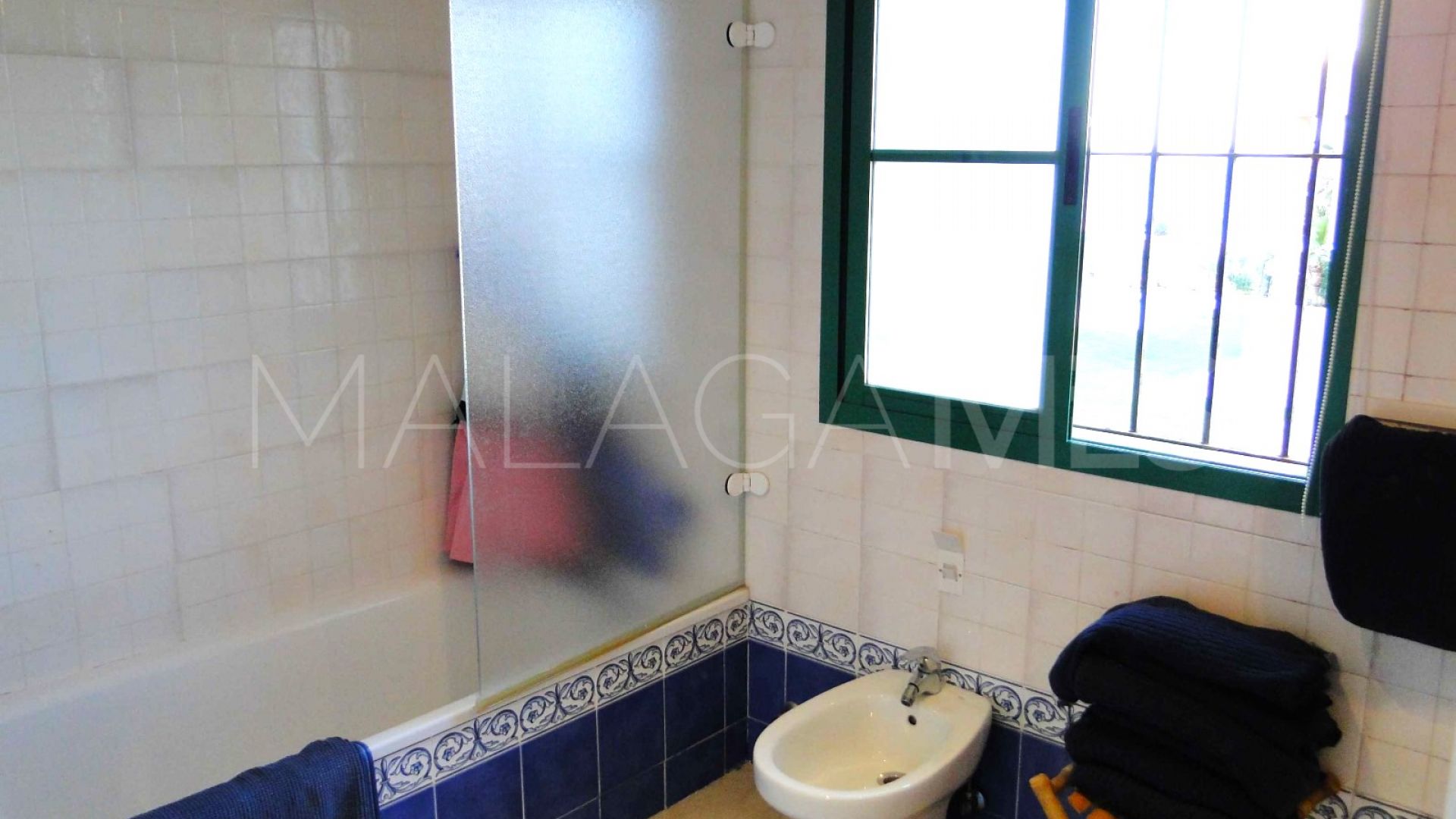 Adosado for sale with 3 bedrooms in Casares Playa
