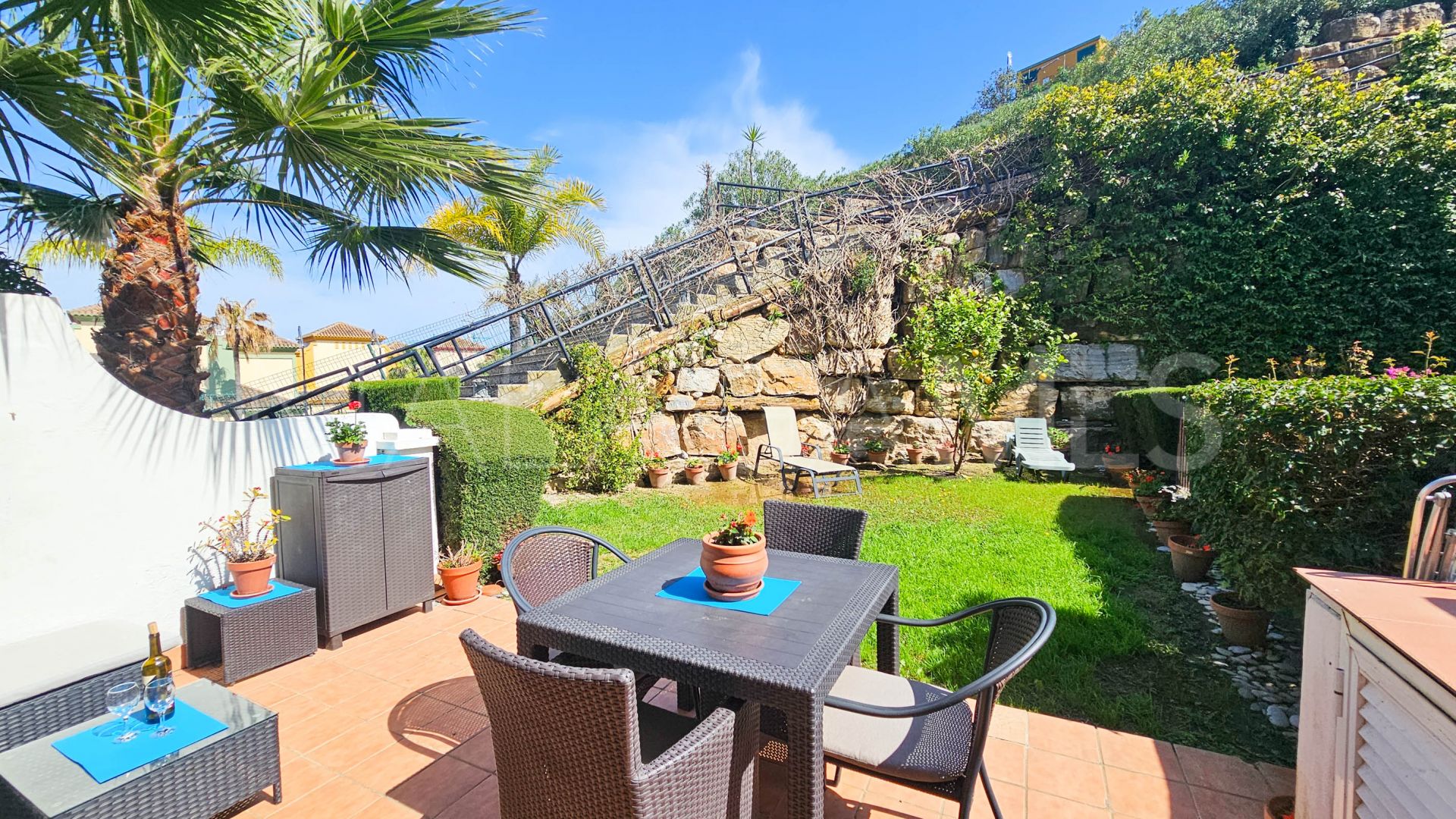 Doppelhaushälfte for sale in Casares Playa