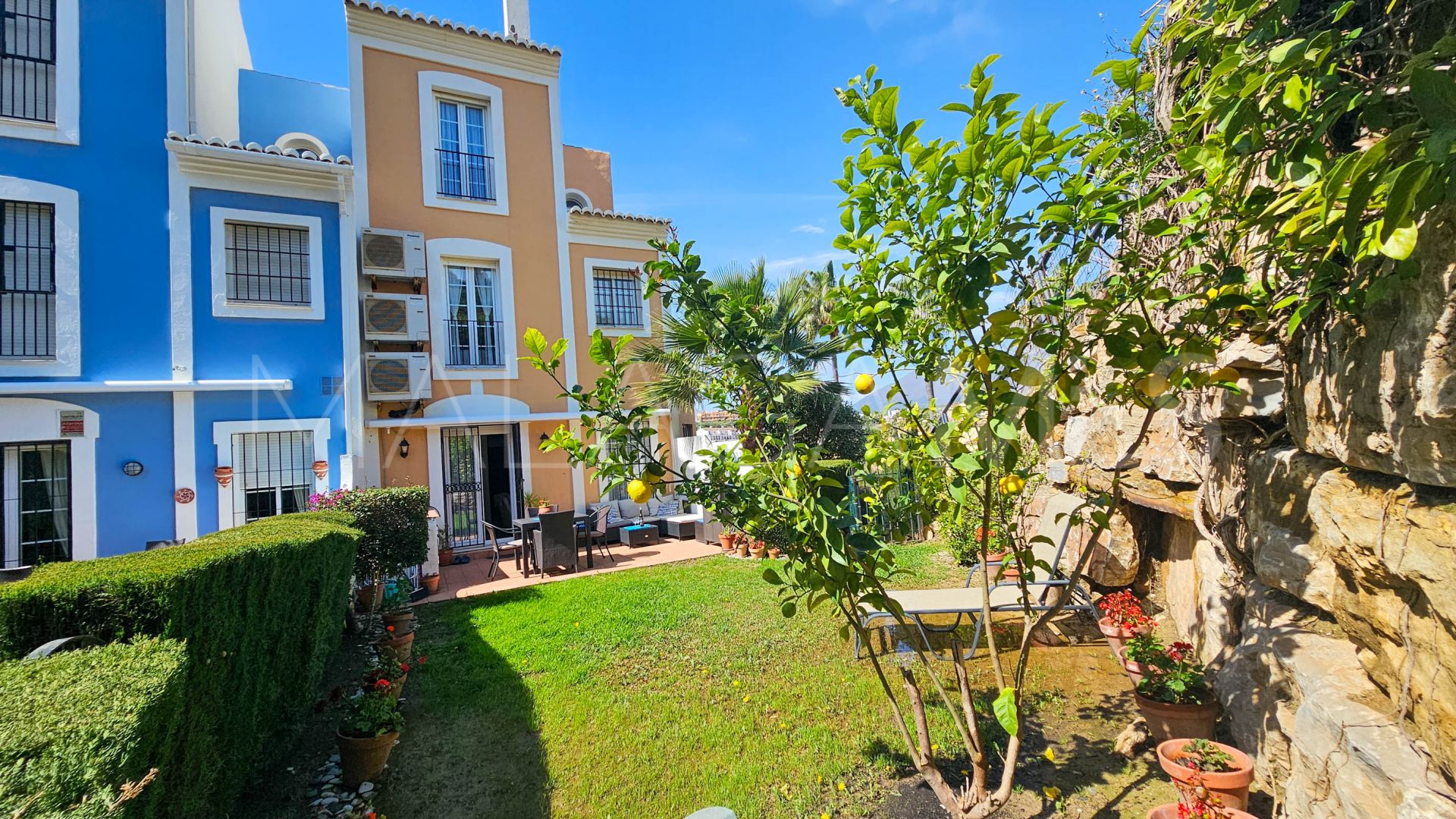 Doppelhaushälfte for sale in Casares Playa