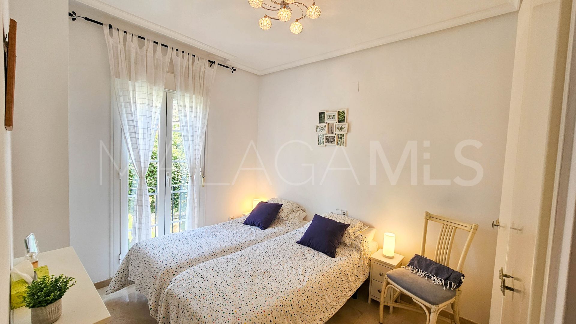 Doppelhaushälfte for sale in Casares Playa