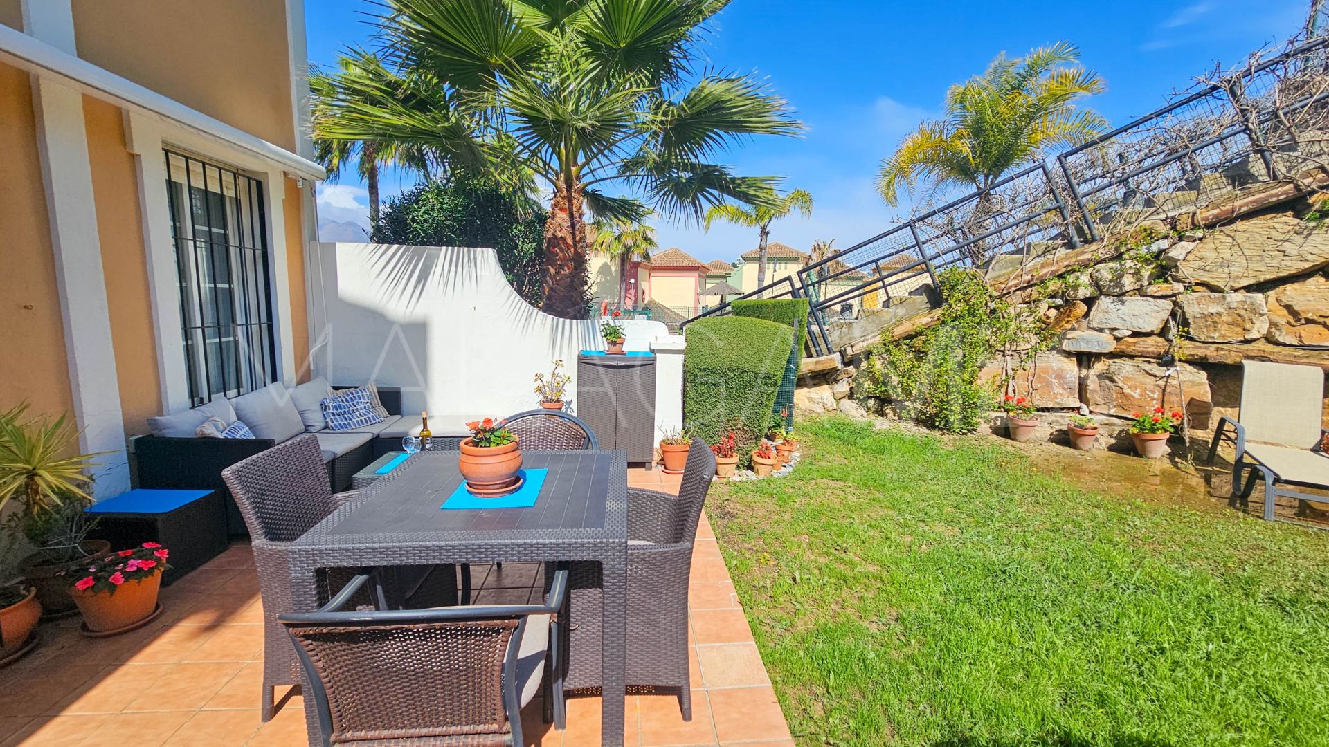 Doppelhaushälfte for sale in Casares Playa