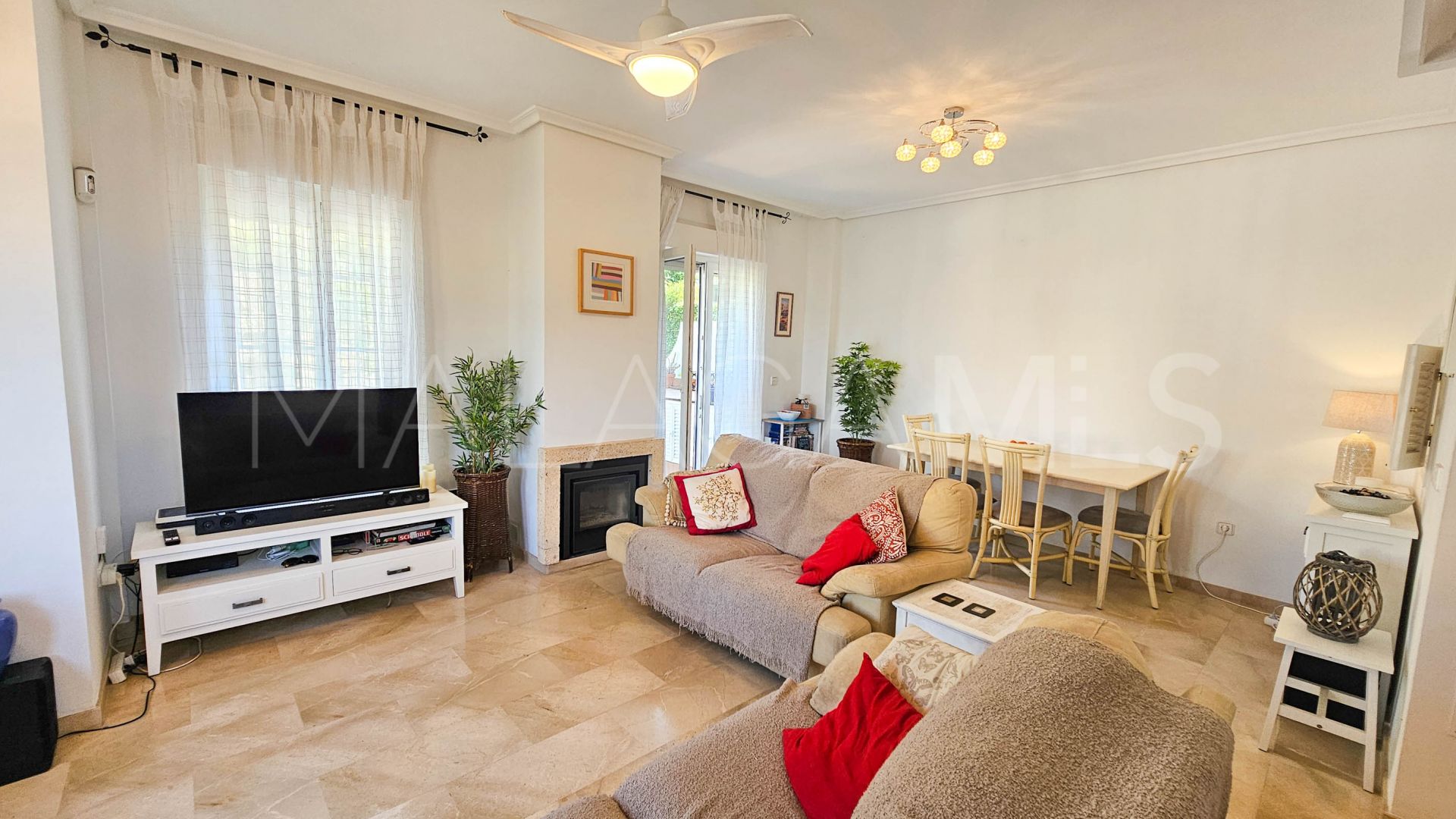 Doppelhaushälfte for sale in Casares Playa