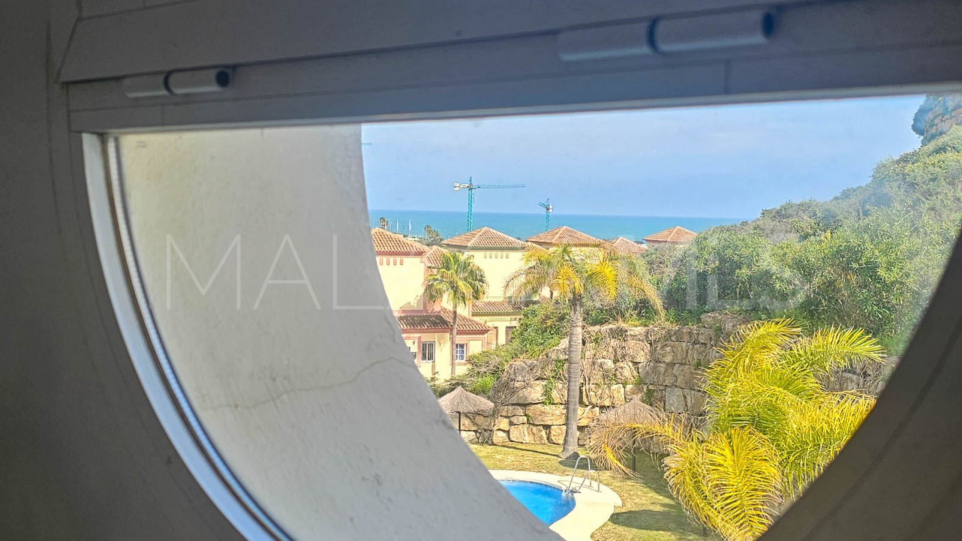 Doppelhaushälfte for sale in Casares Playa